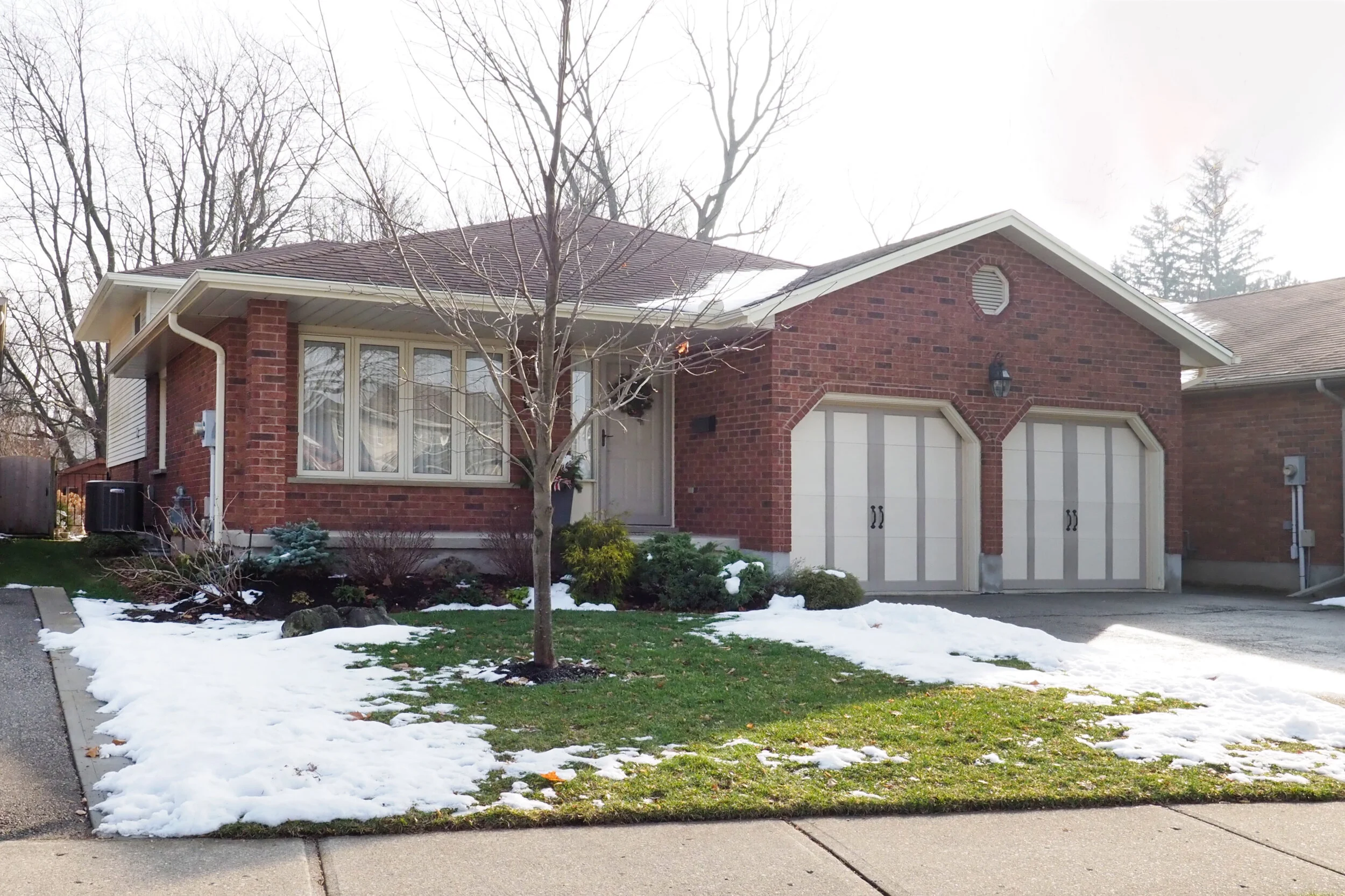 001-03 Front exterior.JPG