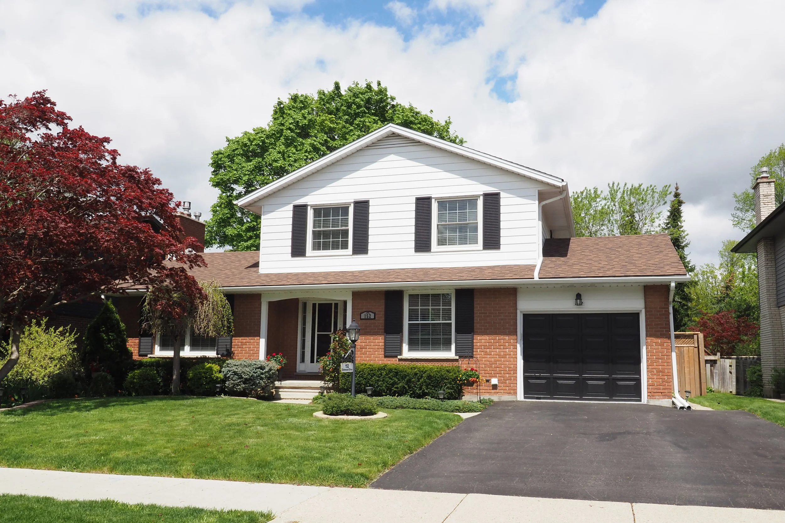 001-02 Front exterior.JPG