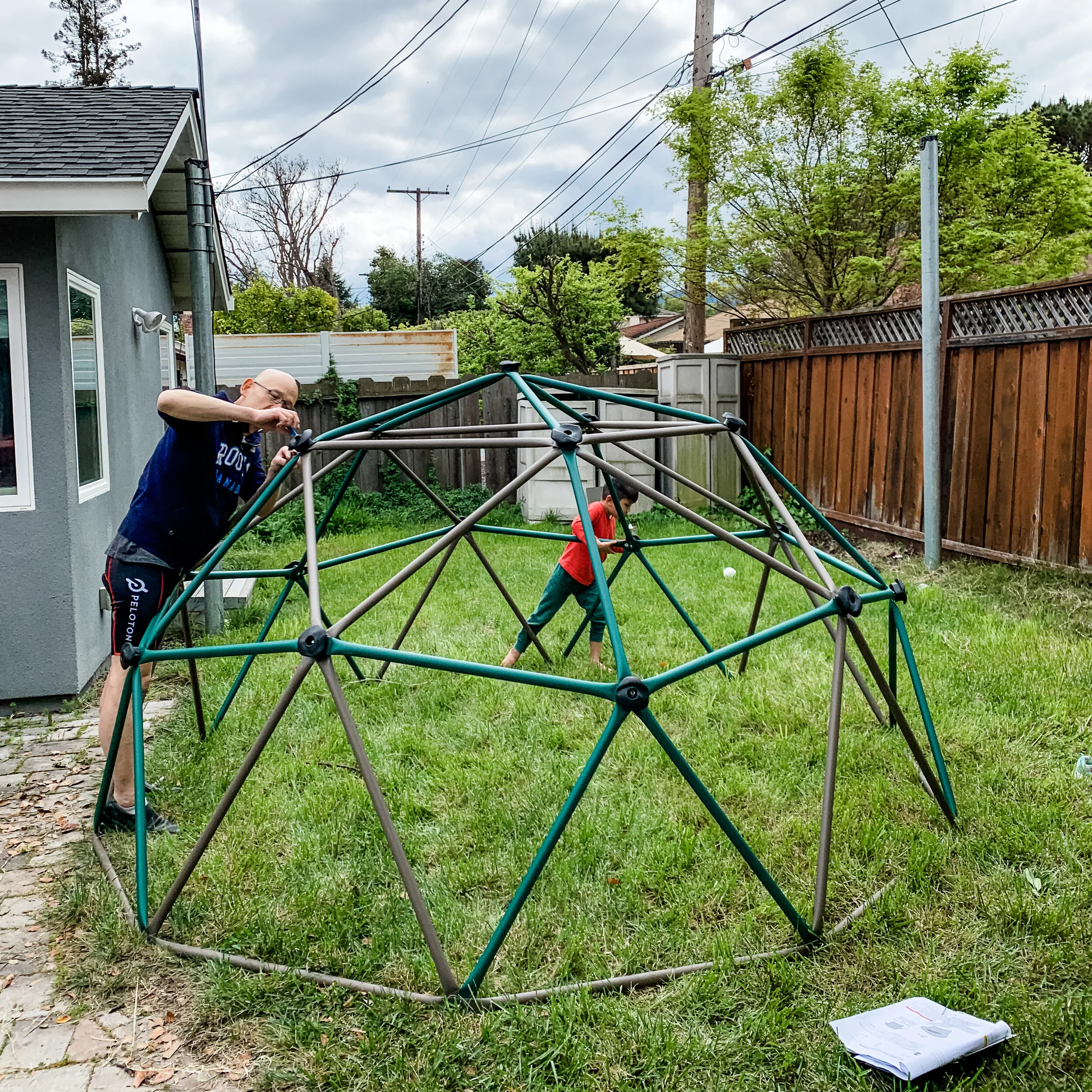 Play (outside) from home