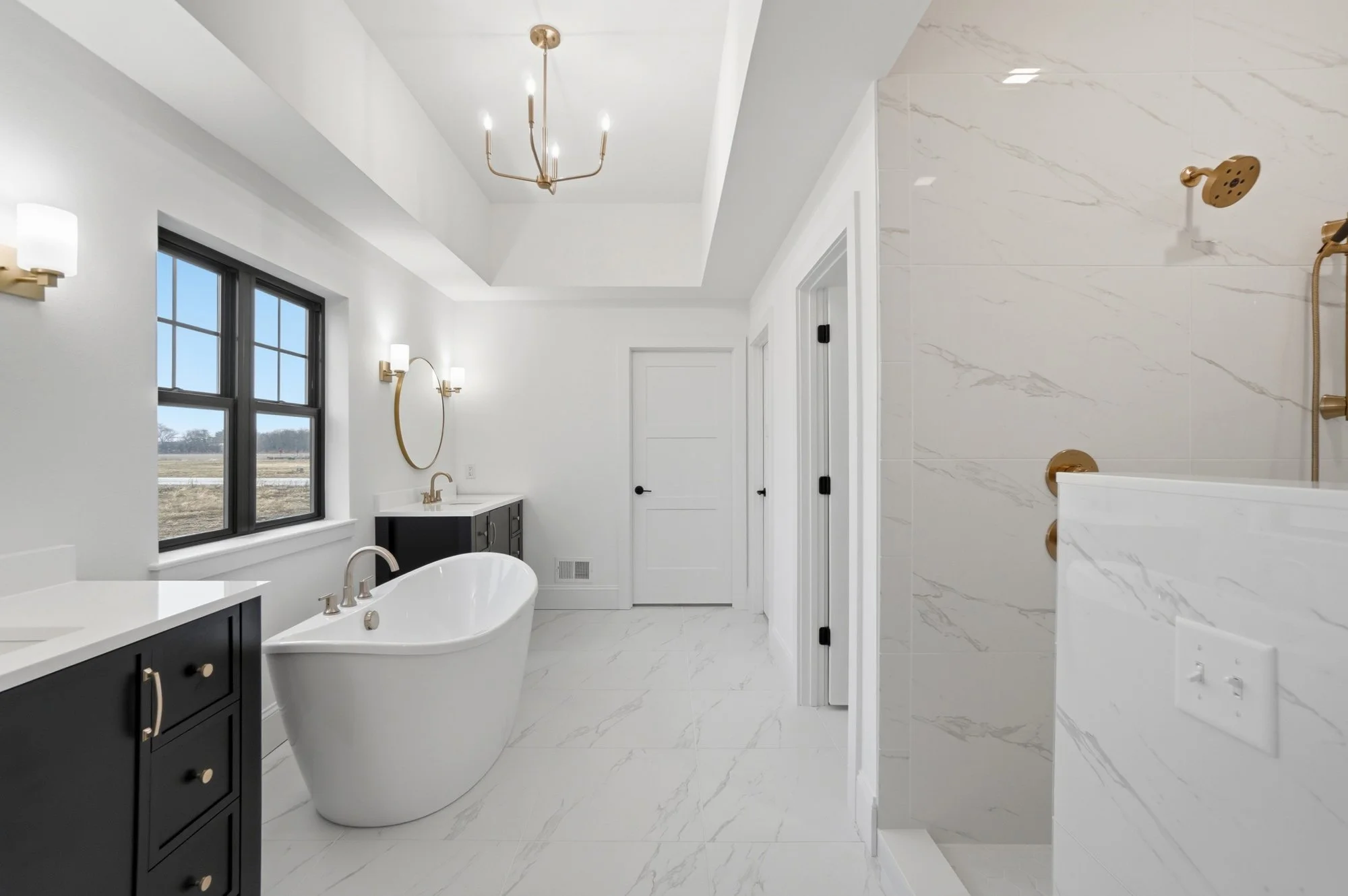 The Ridgemont: Primary Bath 