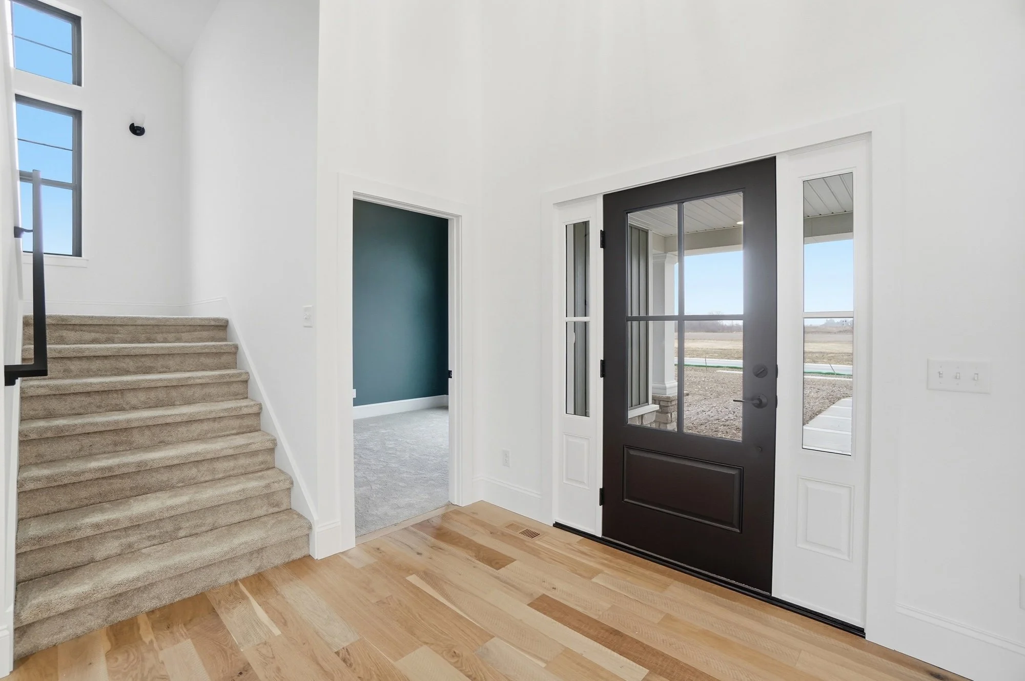 The Ridgemont: Foyer 