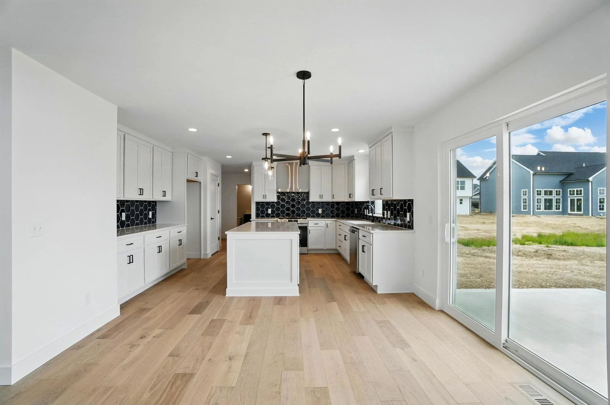 The Lexington: Kitchen & Dinette