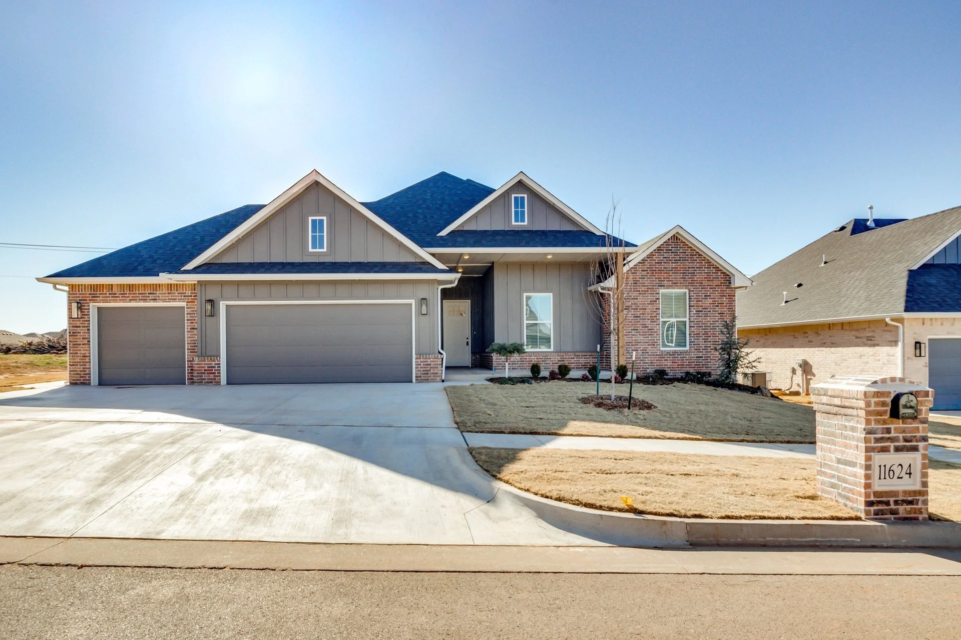 11624 NW 102nd -5.jpg-SMALL.JPG