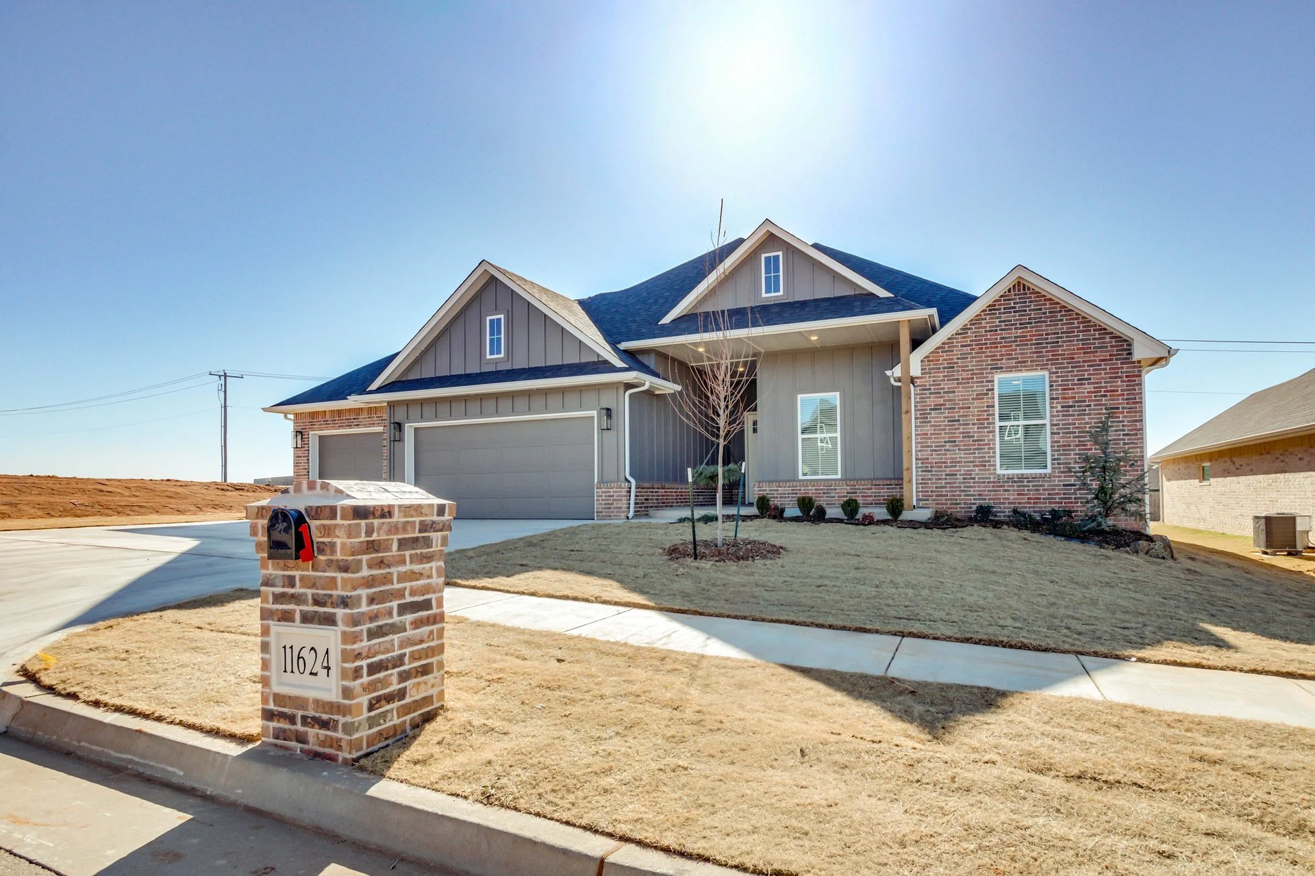 11624 NW 102nd -6.jpg-SMALL.JPG