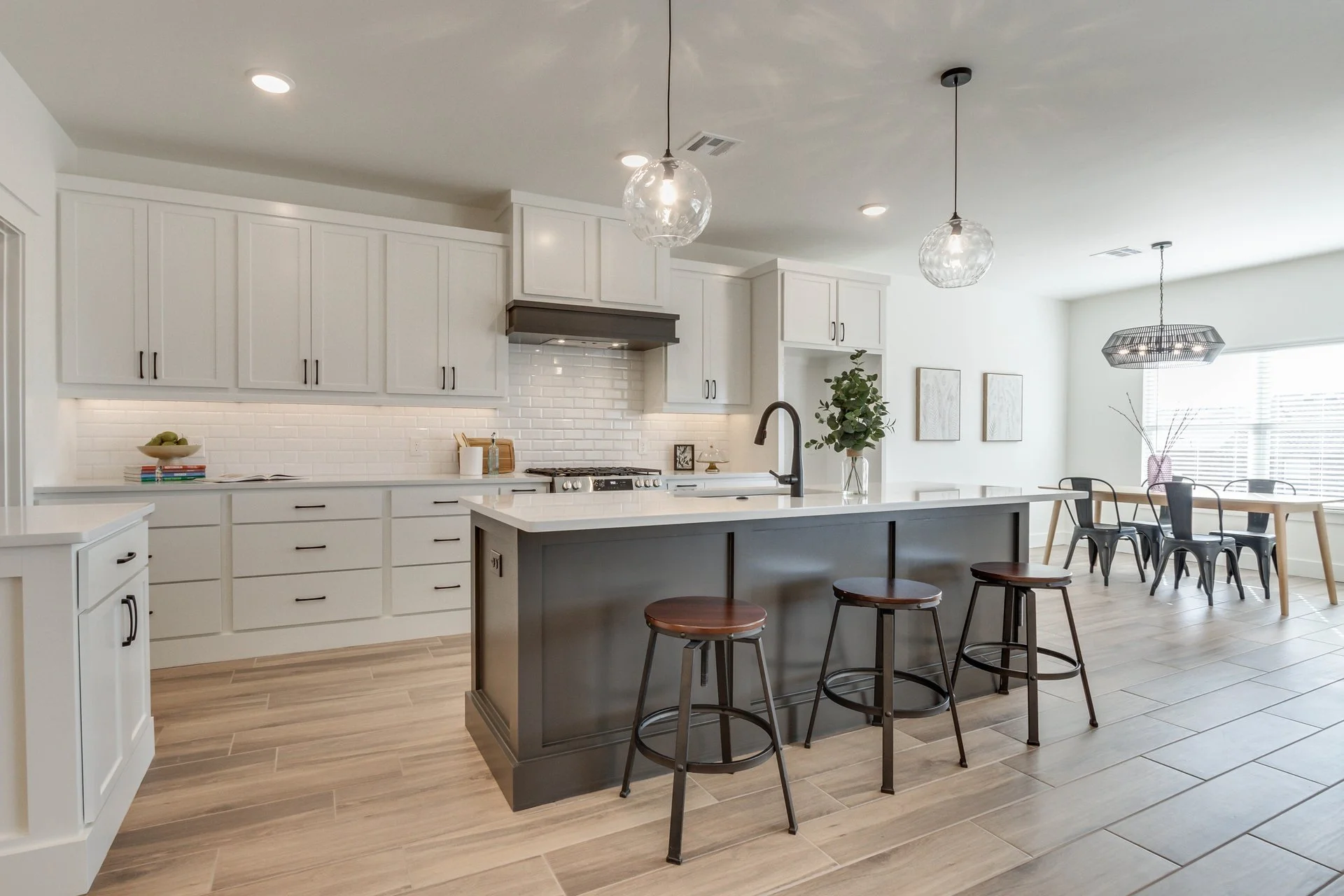 11624 NW 102nd -20.jpg-SMALL.JPG