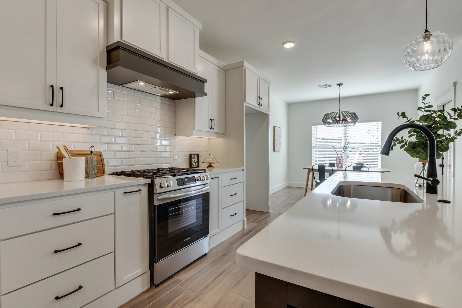 11624 NW 102nd -34.jpg-SMALL.JPG