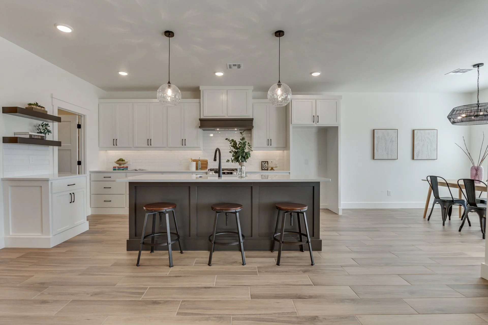 11624 NW 102nd -21.jpg-SMALL.JPG