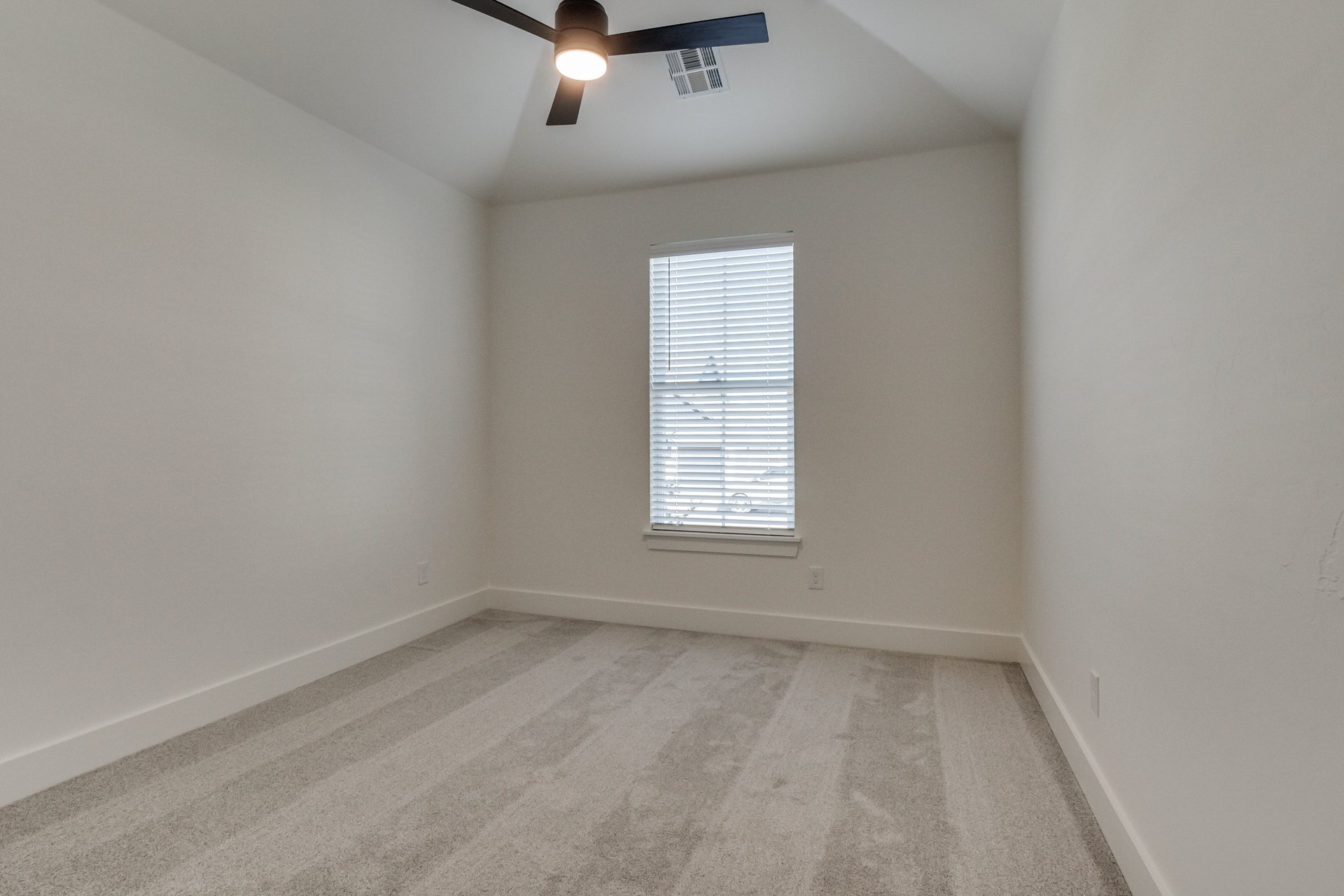 11624 NW 102nd -57.jpg-SMALL.JPG