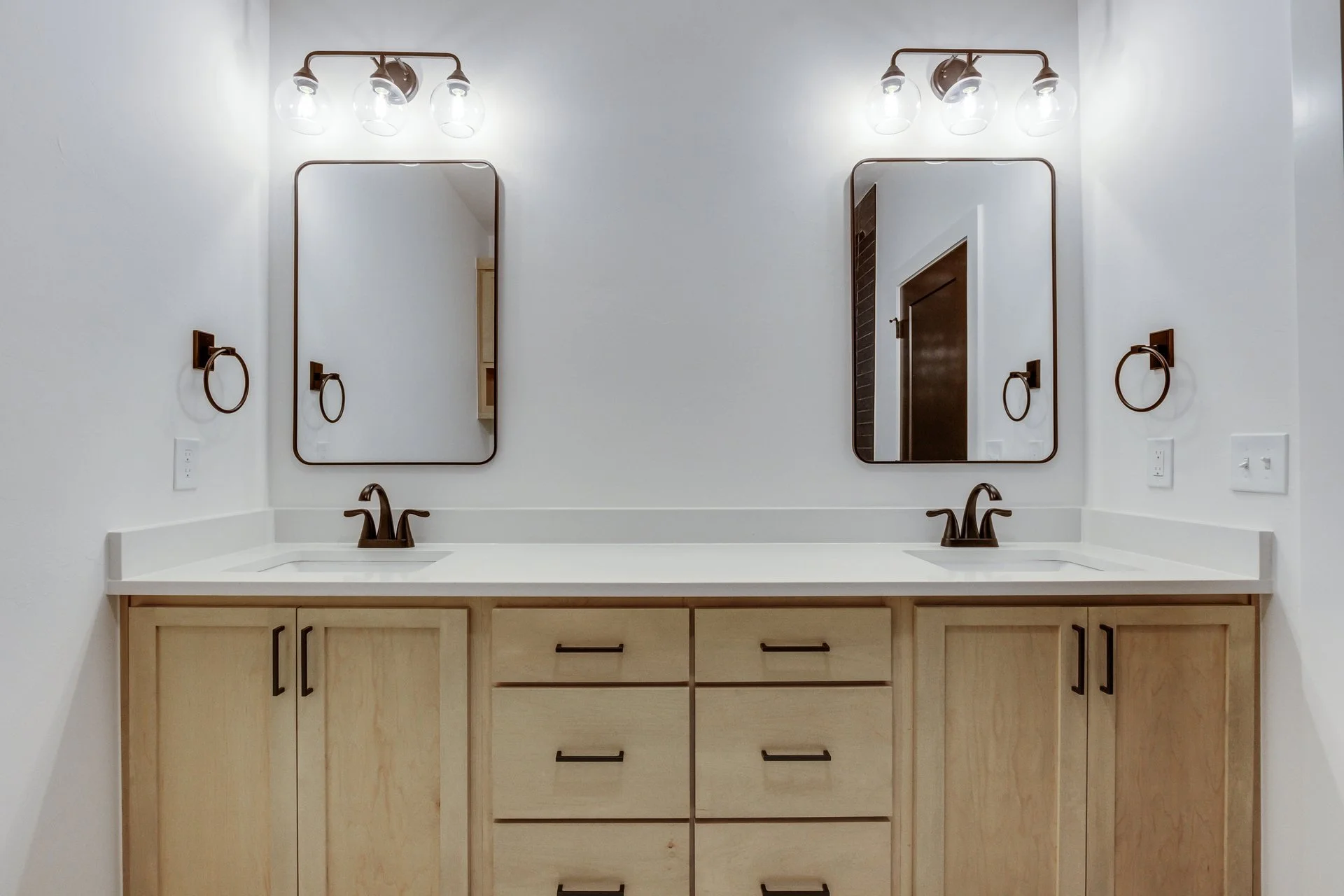 11708 NW 106th -53.jpg-SMALL.JPG