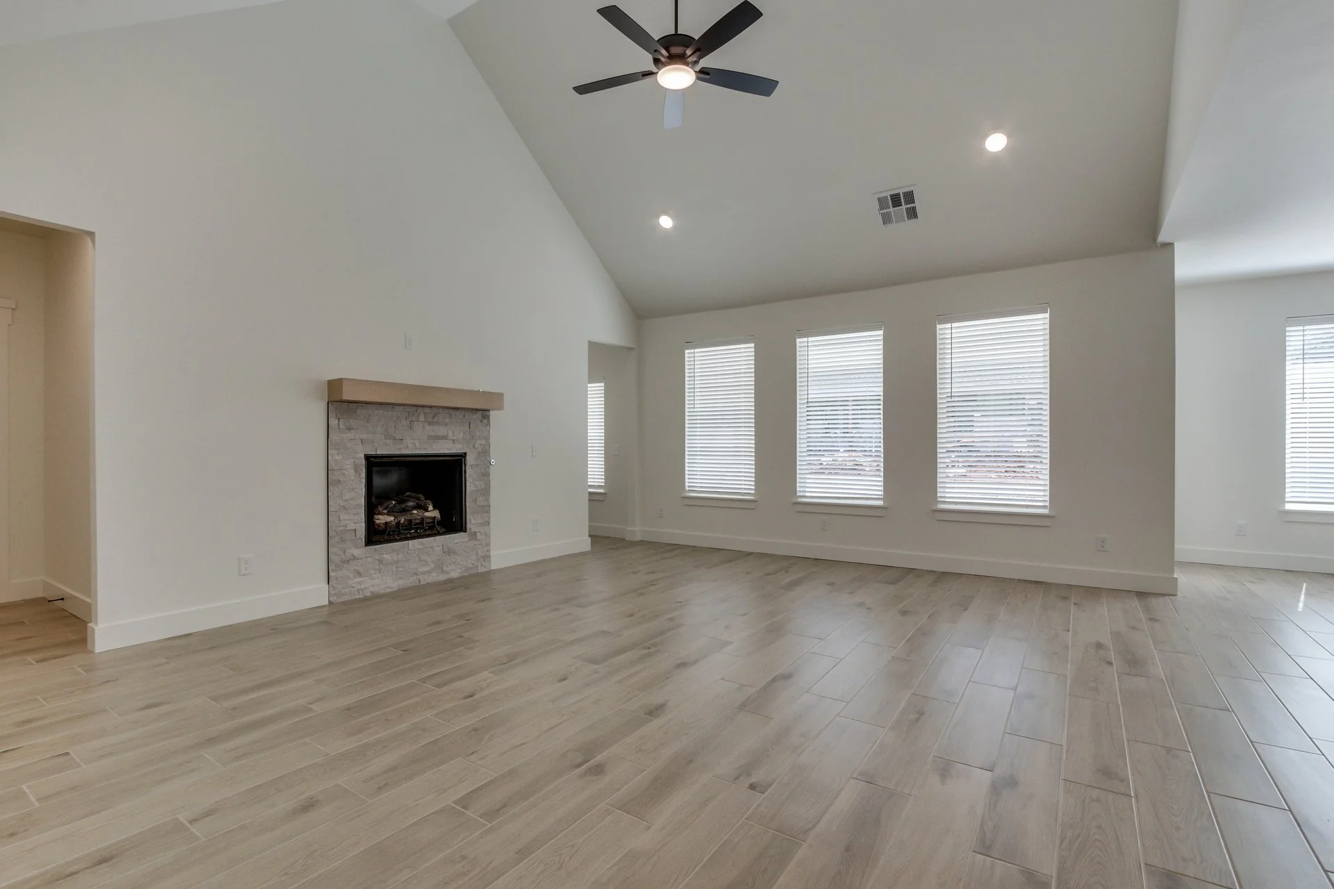 11712 NW 106th -11.jpg-SMALL.JPG