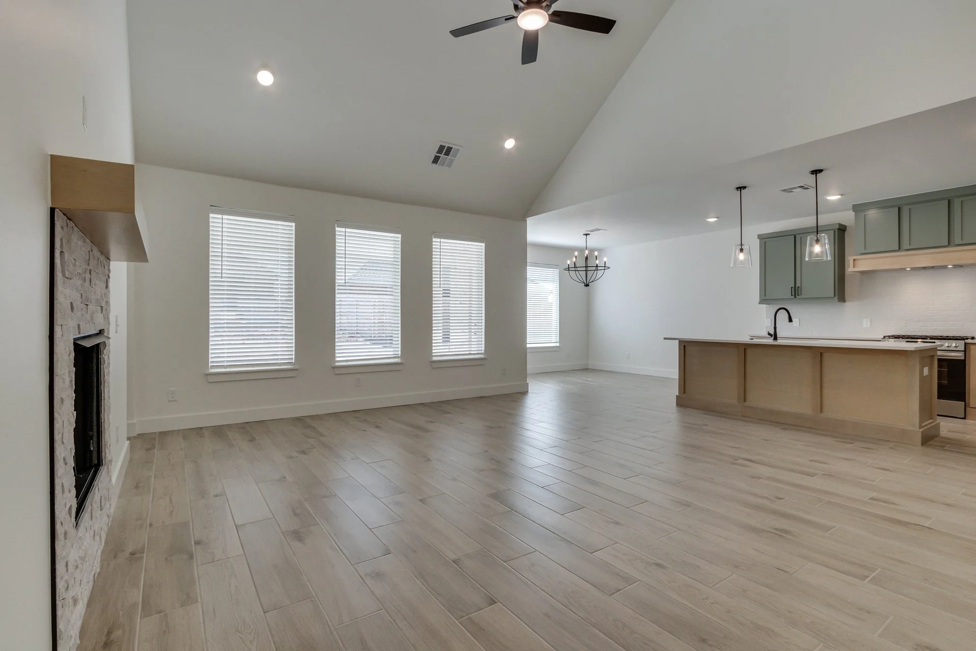 11712 NW 106th -17.jpg-SMALL.JPG