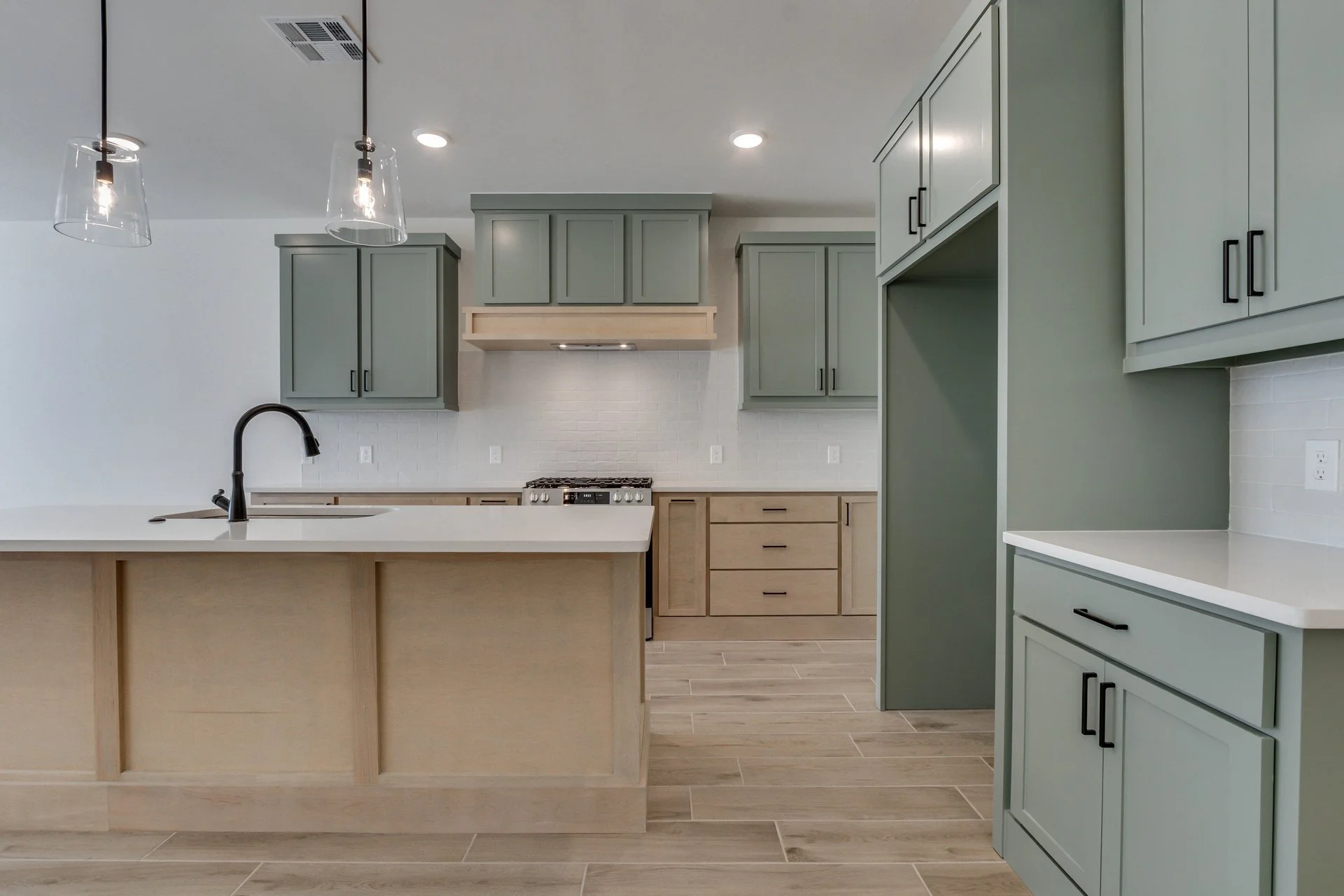 11712 NW 106th -27.jpg-SMALL.JPG