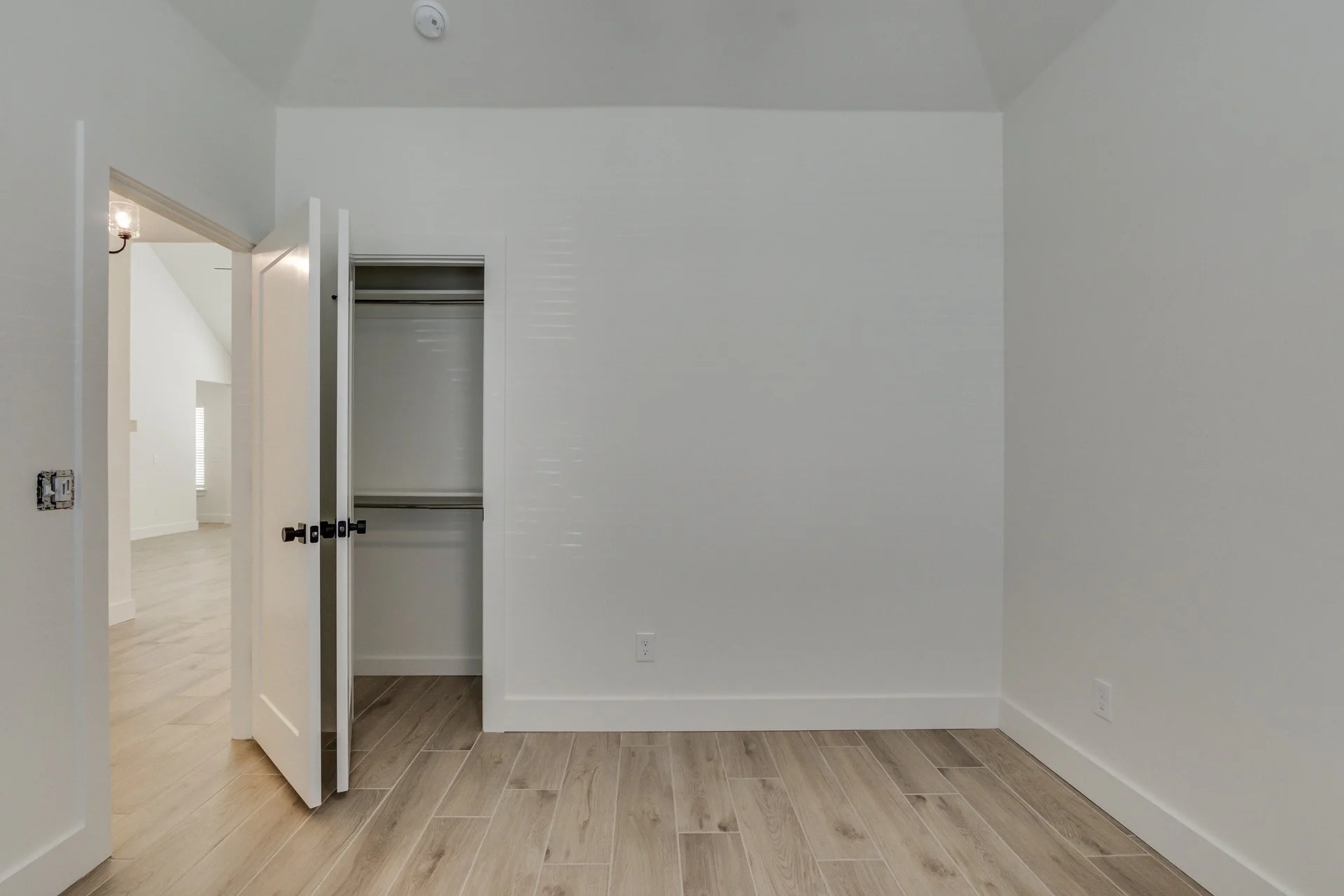 11712 NW 106th -35.jpg-SMALL.JPG