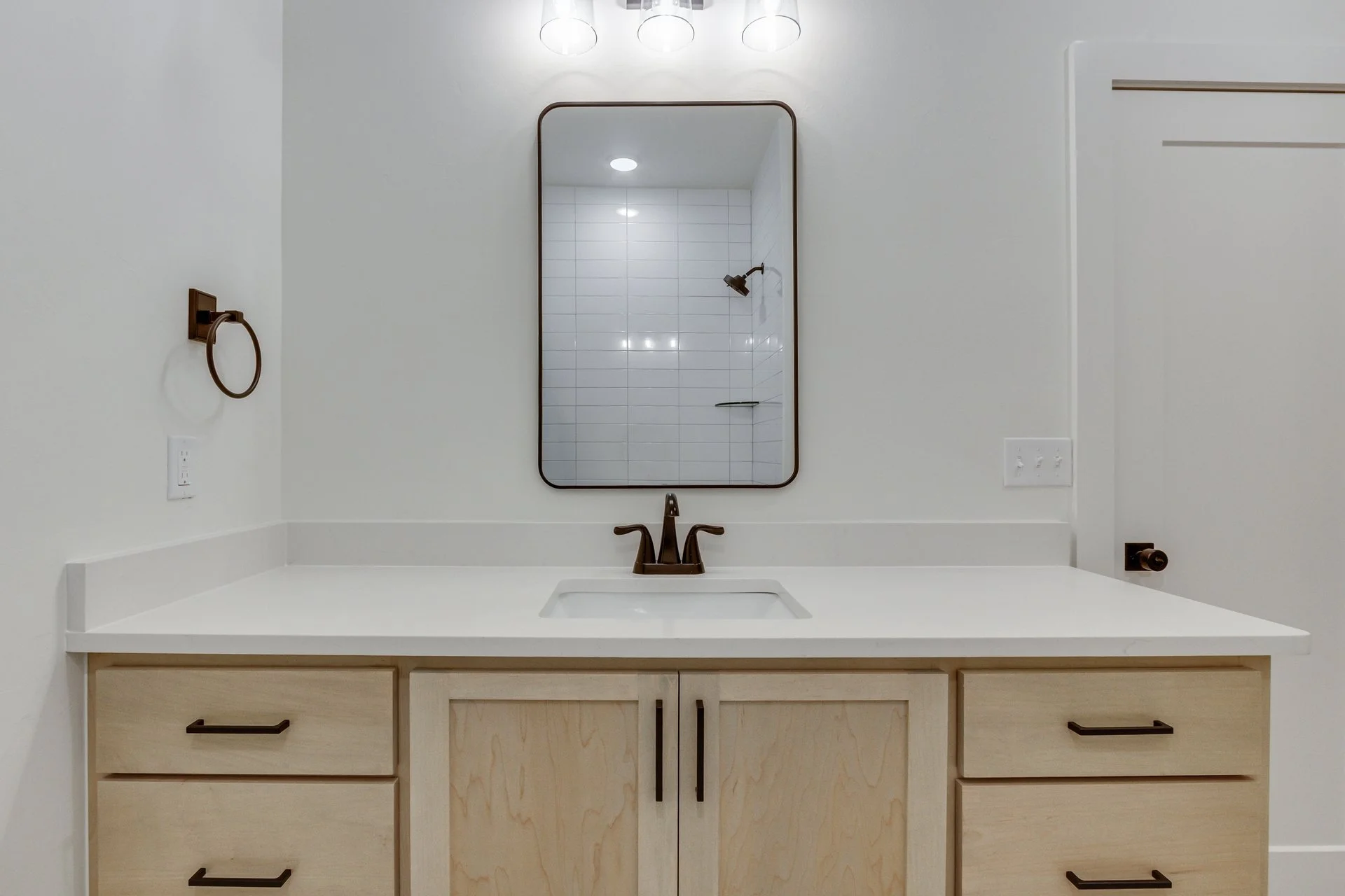 11712 NW 106th -44.jpg-SMALL.JPG