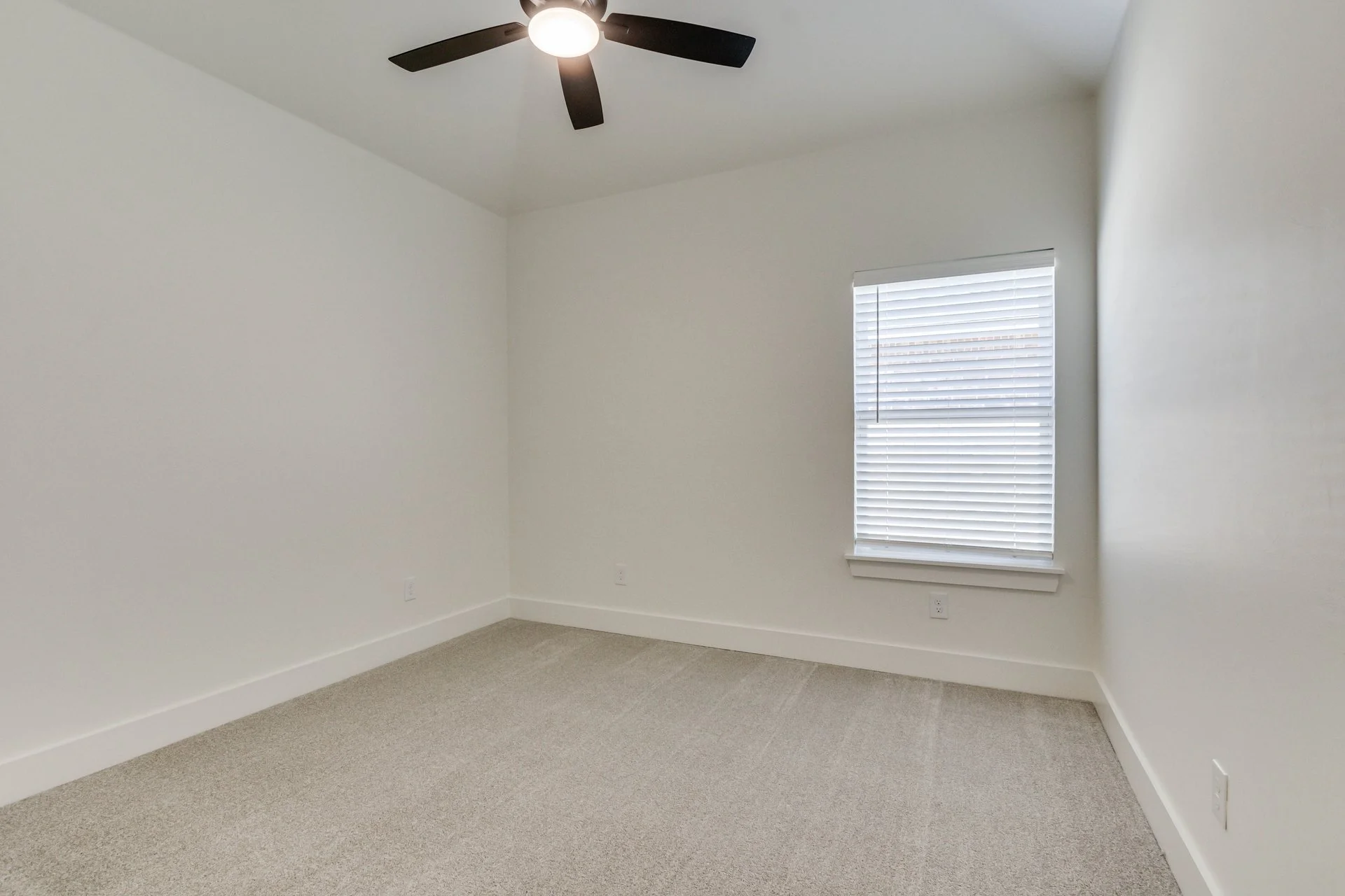 11712 NW 106th -45.jpg-SMALL.JPG