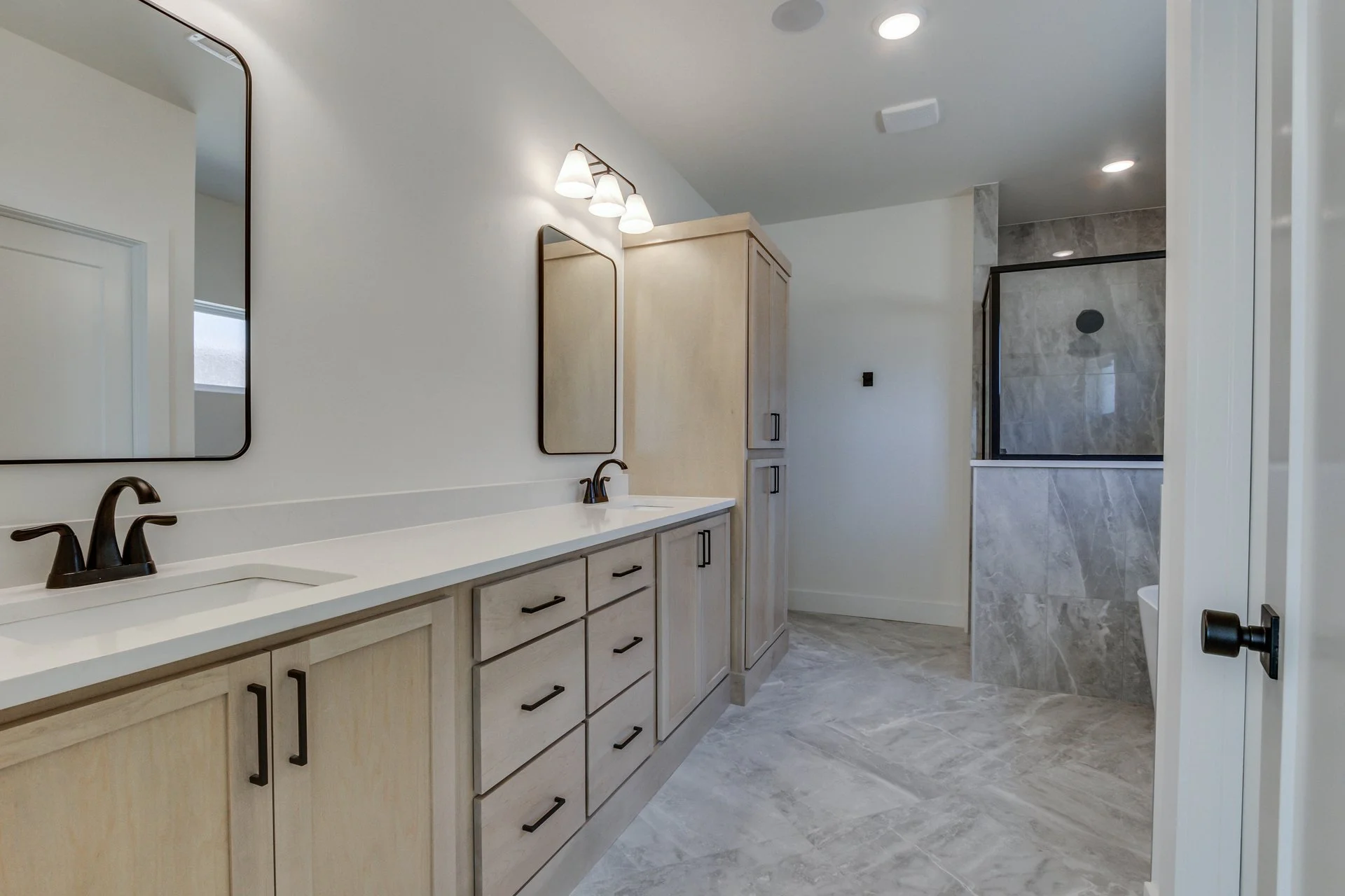 11712 NW 106th -52.jpg-SMALL.JPG