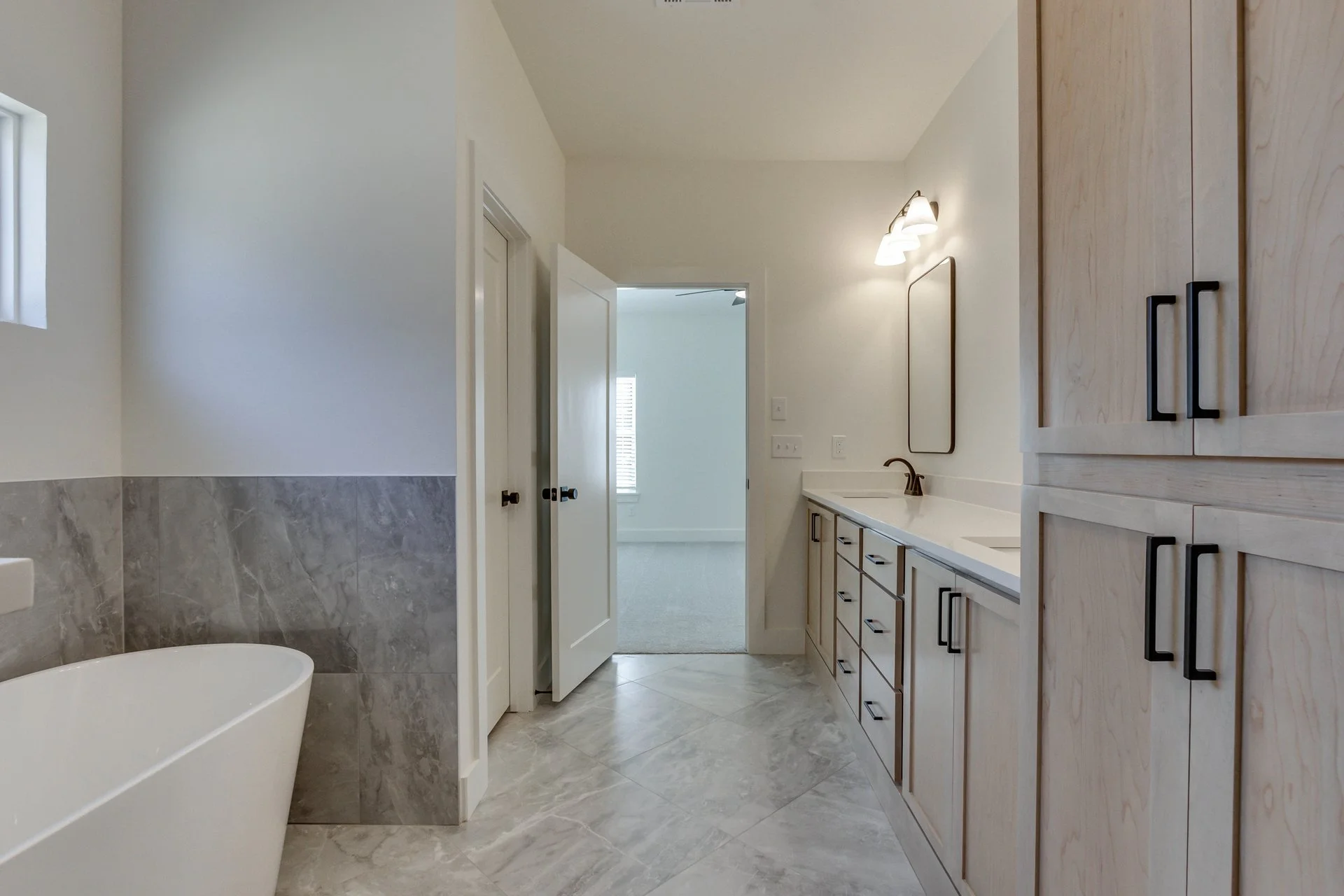 11712 NW 106th -56.jpg-SMALL.JPG