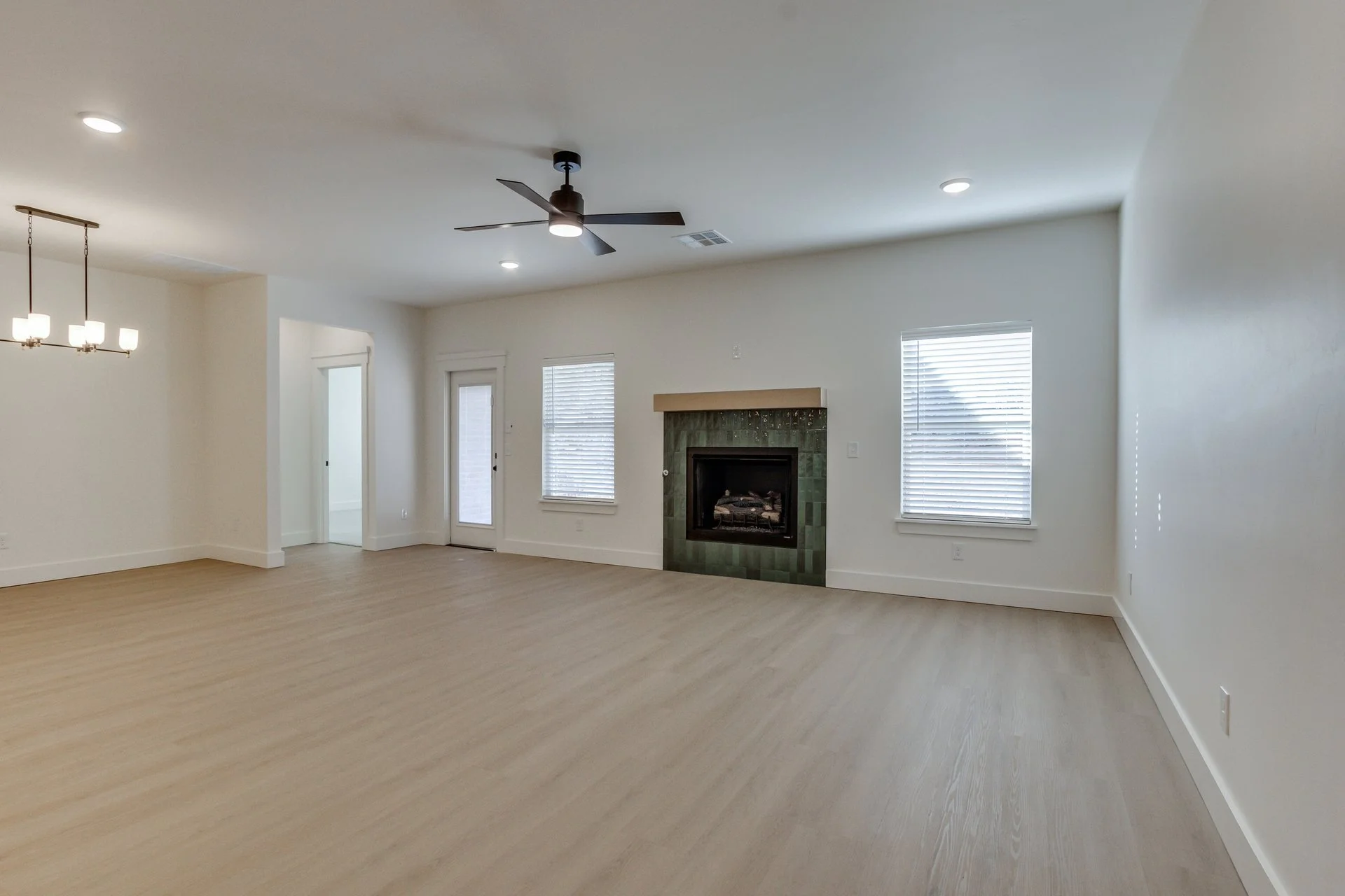 11704 NW 106th-8.jpg-SMALL.JPG