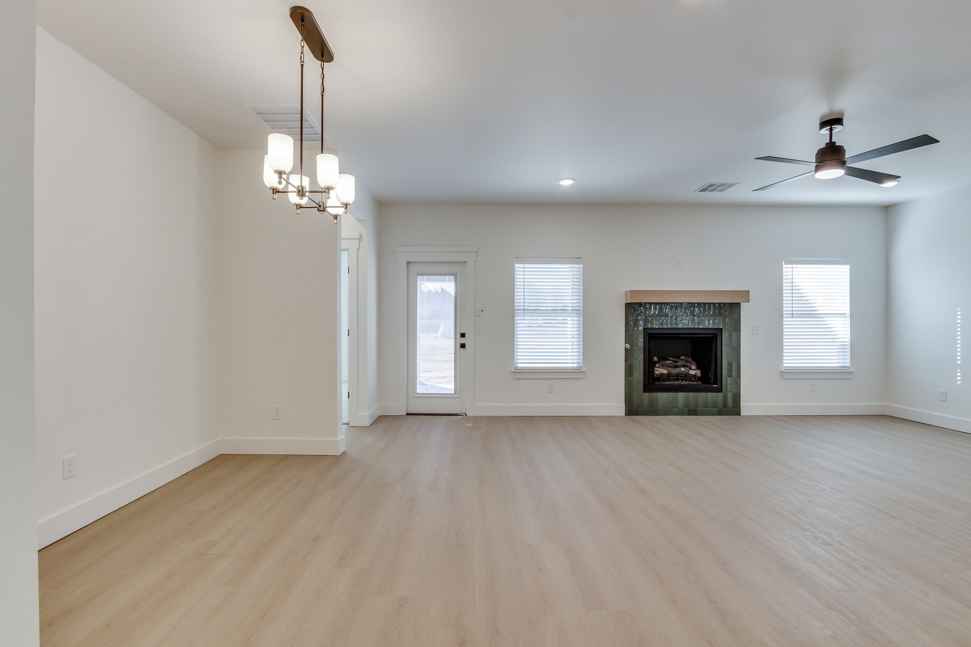 11704 NW 106th-14.jpg-SMALL.JPG