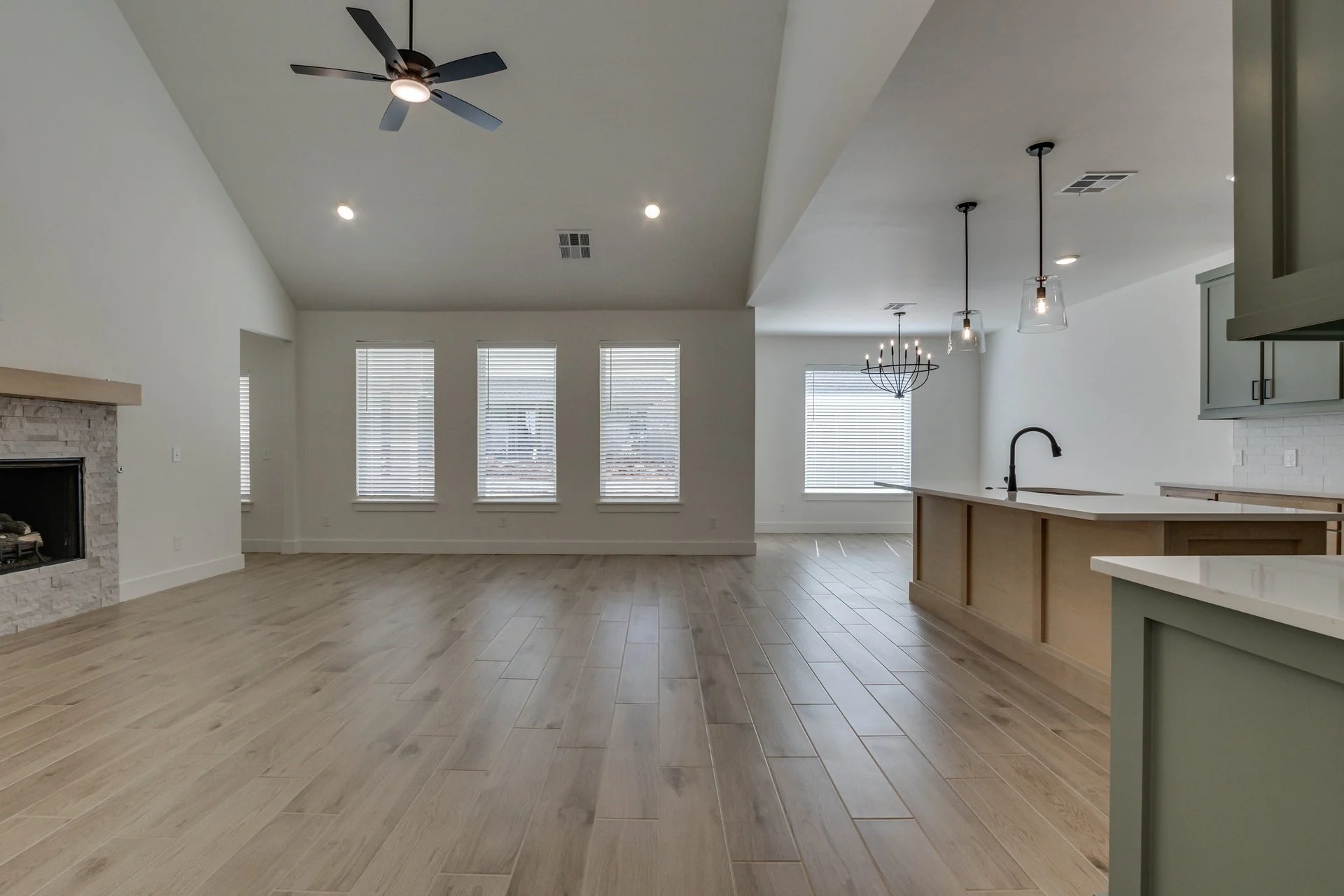 11712 NW 106th -10.jpg-SMALL.JPG