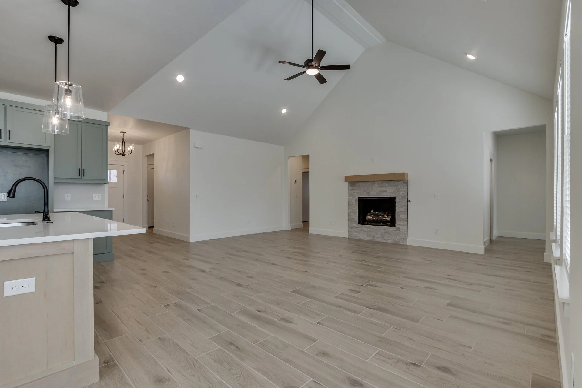 11712 NW 106th -14.jpg-SMALL.JPG