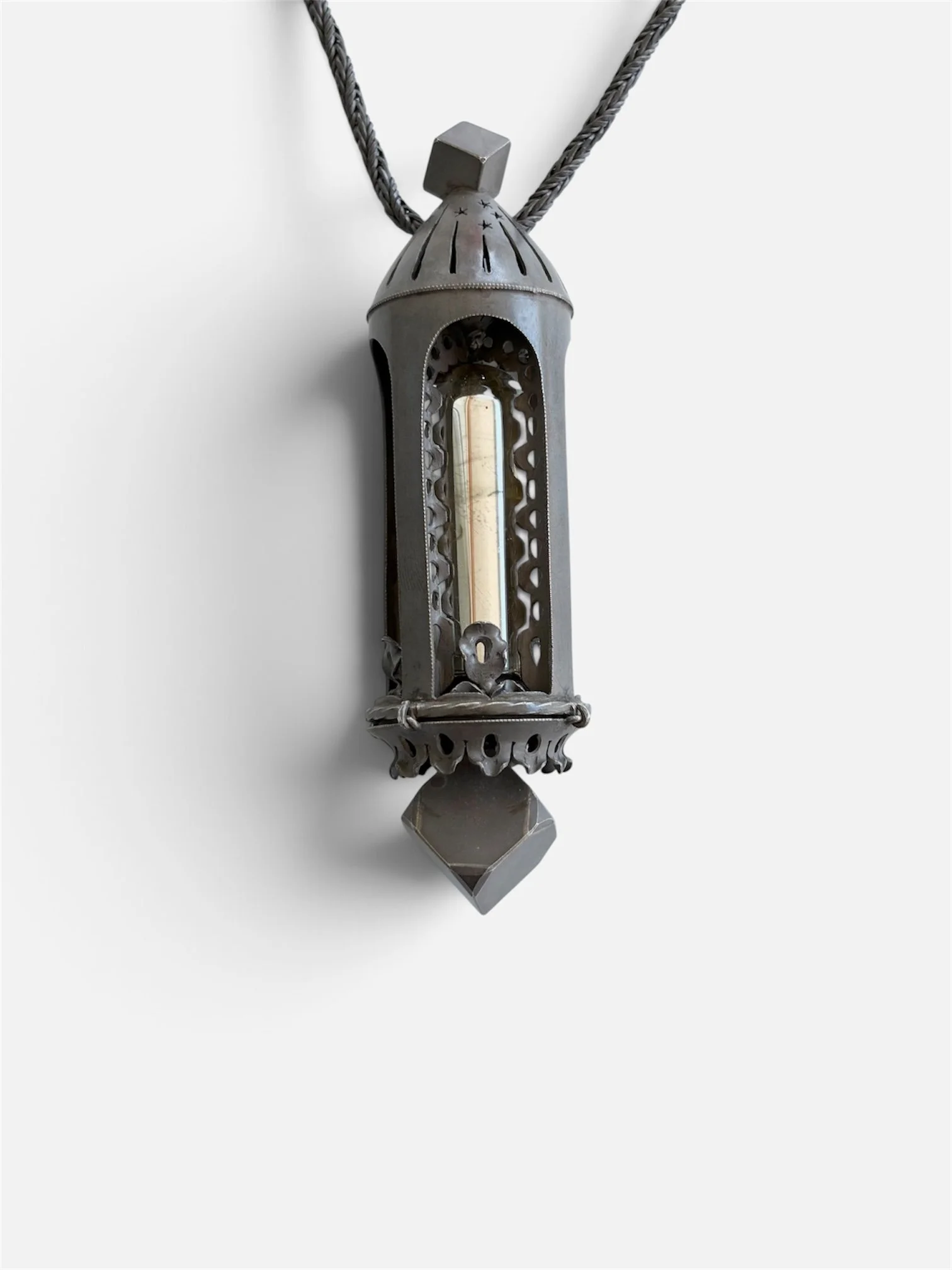Daniel Kruger_art jewelry-Mirrored glass tube necklace 2021.JPG