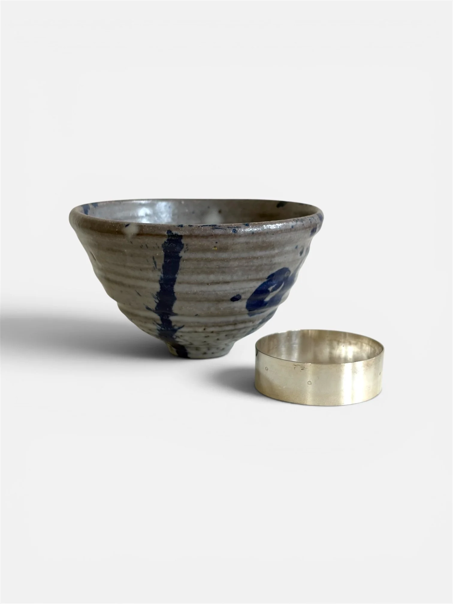 Pekka Paikkari-Macha bowl with sterling silver 2.JPG