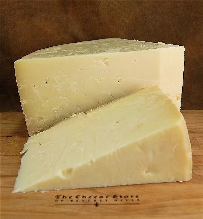 fiscalini bandaged cheddar cheese
