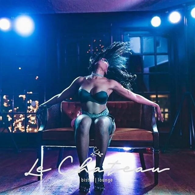 #HOUSTON
#SaturdayNightLive is Back !! Tonight !! Come out and experience
our Burlesque Show !! featuring our &ldquo;Chaton Du Sexe&rdquo; dancers! 
Trust us, you don&rsquo;t want to miss it!
****** 8PM ******
at the all new @le_chateau_houston !
Cul