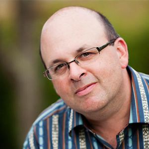 larry marcus headshot.jpeg