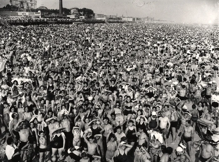 Afternoon crowd at Coney Island, Brooklyn, by Weegee (1940) Copyright © International Center of Photography