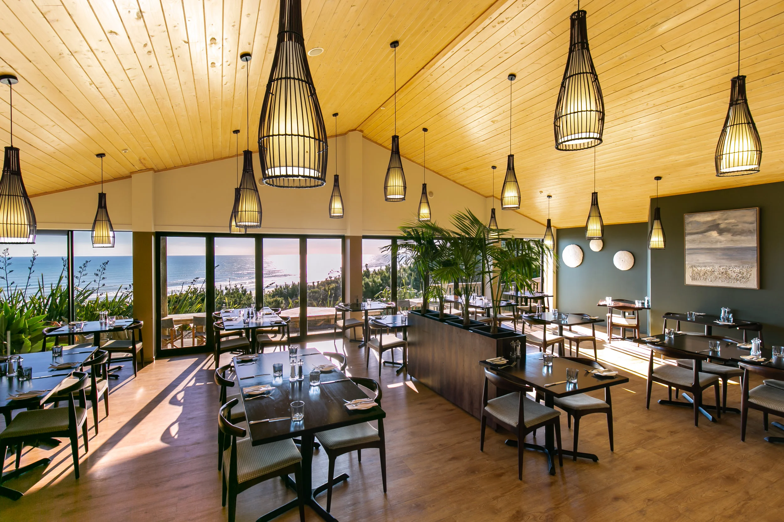 Restaurant & Bar Castaways Resort