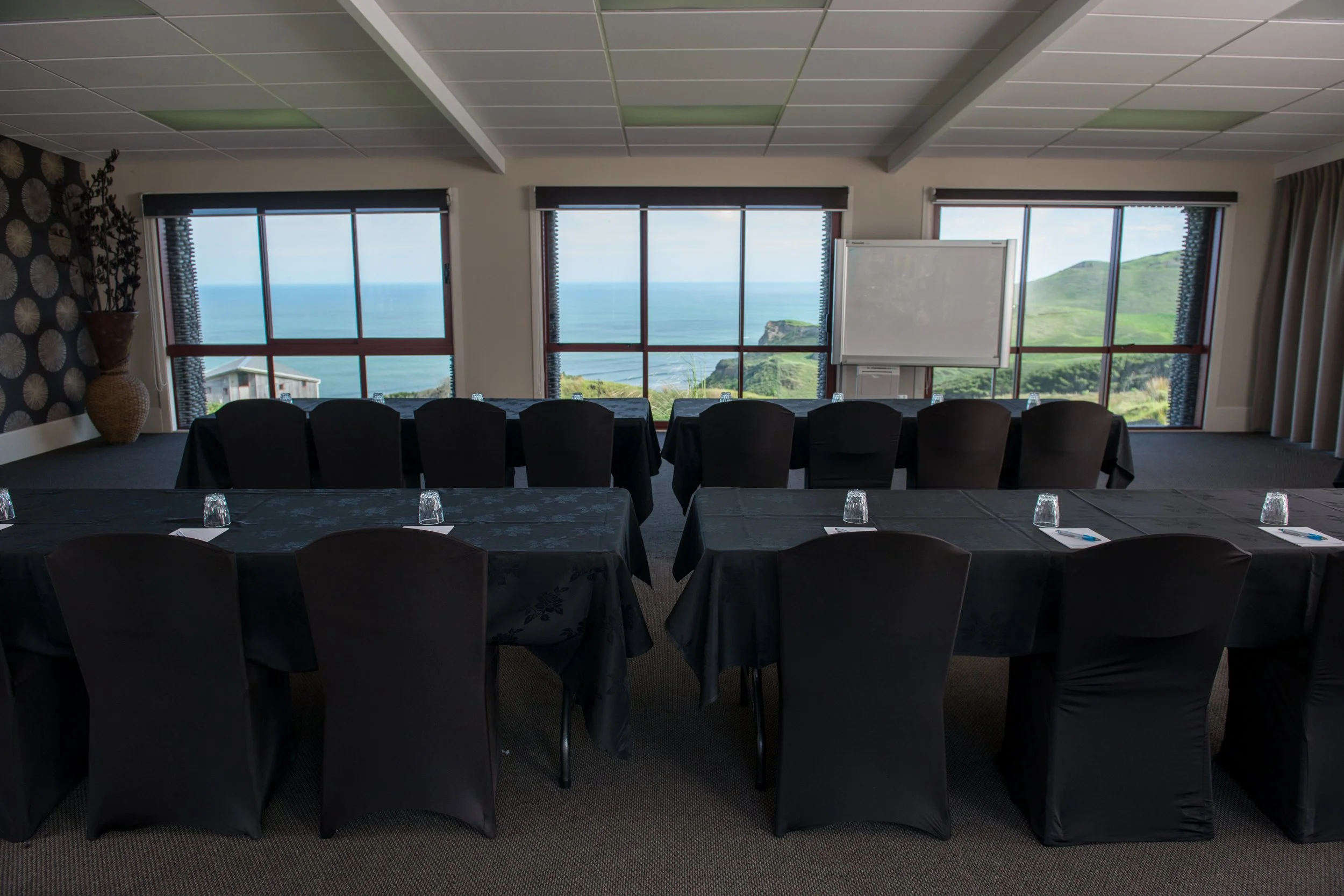 castways tasman room 15 (1).jpg