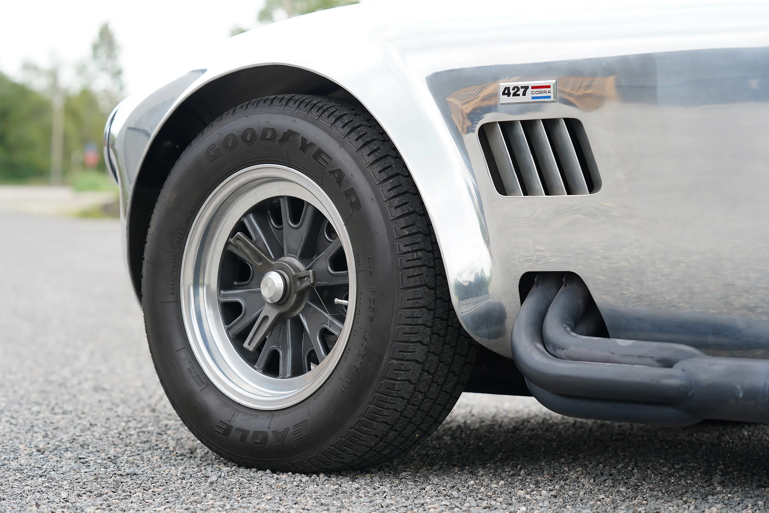 1965 Shelby Cobra CSX Aluminum Body 427 FE 09.jpg
