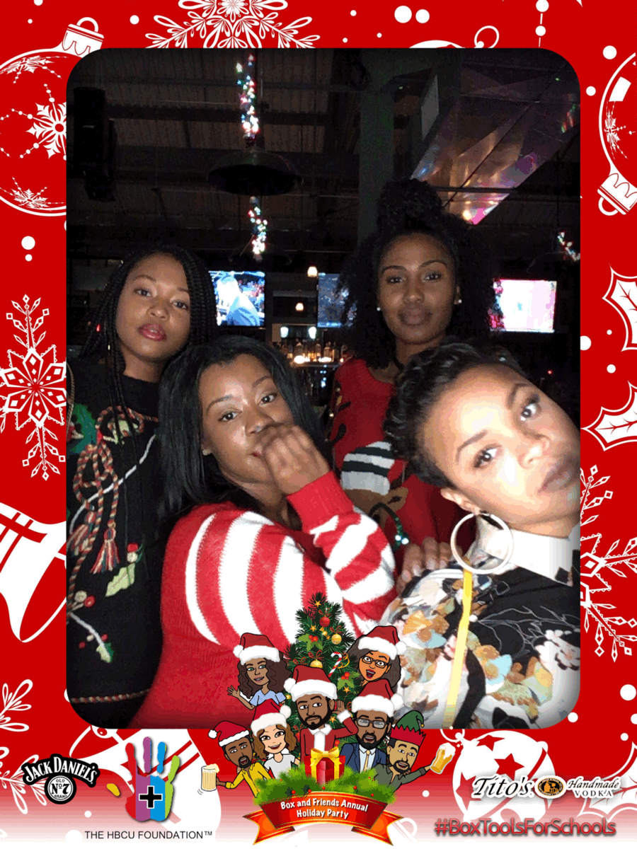 357QOY-171209233825.gif
