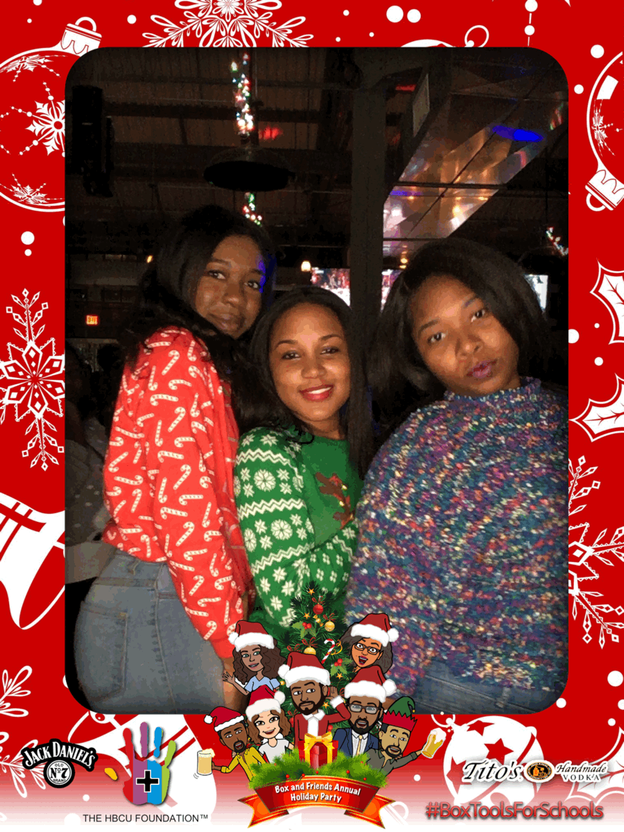 357QOY-171209234249.gif