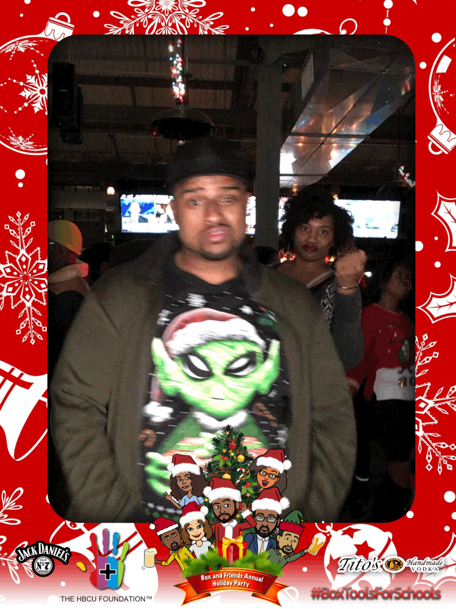 357QOY-171209234729.gif
