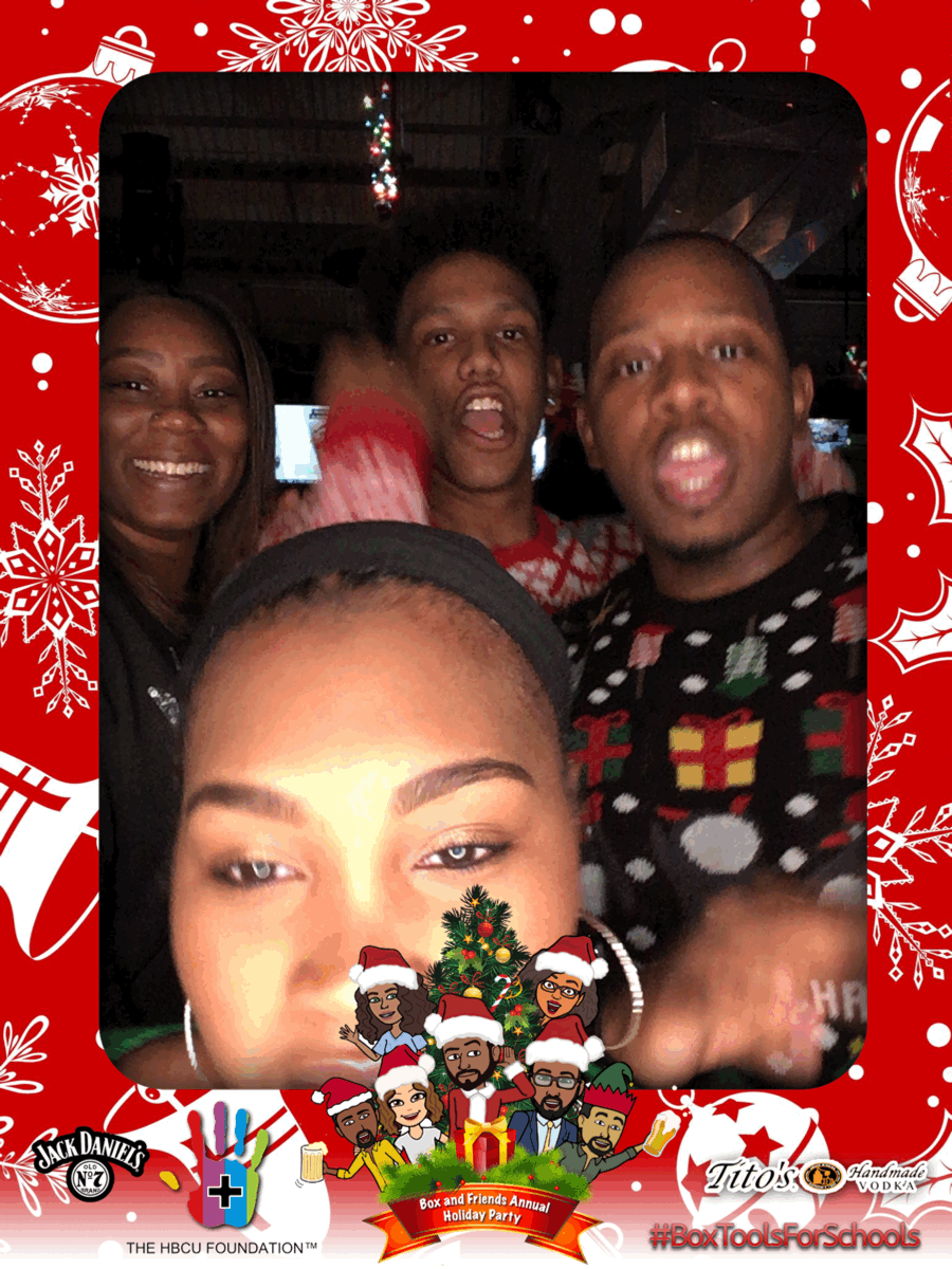 357QOY-171210004947.gif