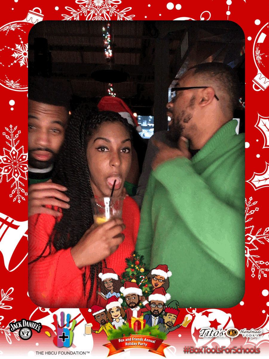 357QOY-171210010252.gif