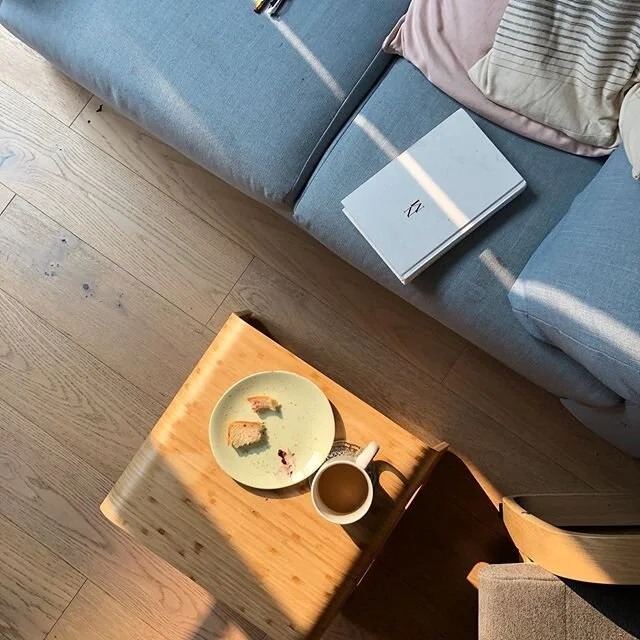 These are the days of... tea and toast, morning quiet time, reflecting, being present with my emotions, learning a new routine in a new place, noticing the trees growing outside the window, reading Kate Morton novels, drinking green tea, investing in