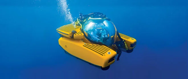 marine submarine.jpg