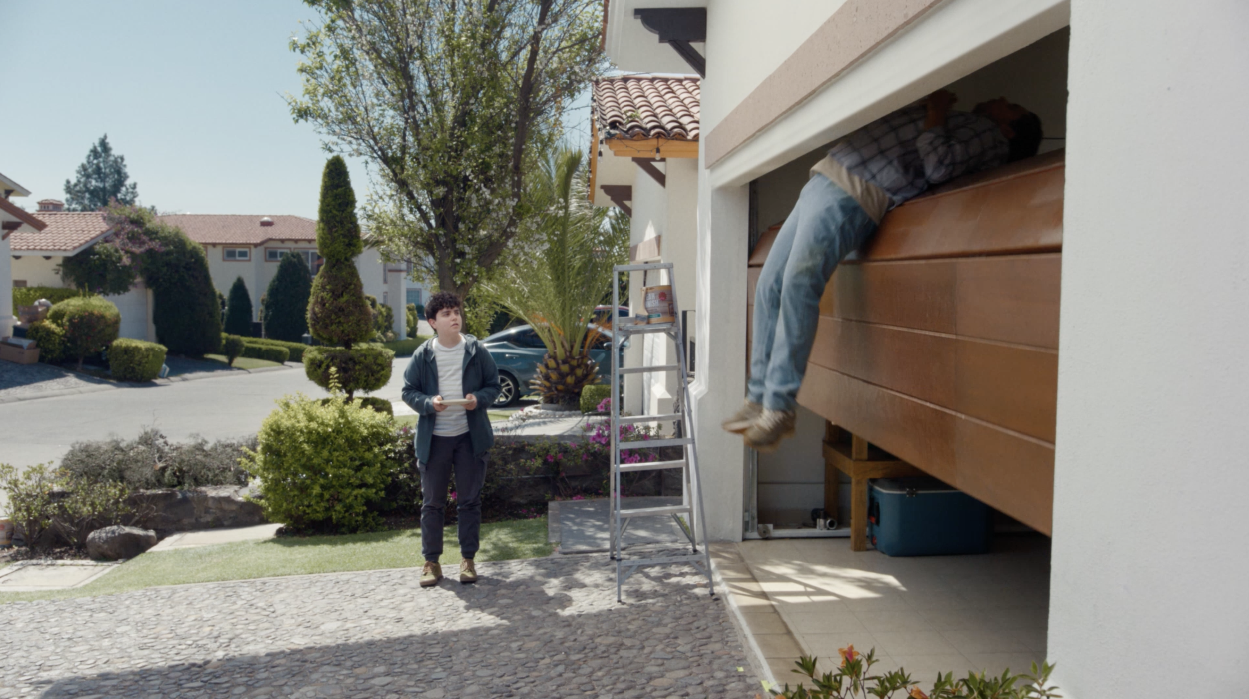 Hellmann's - Sticky Varnish
