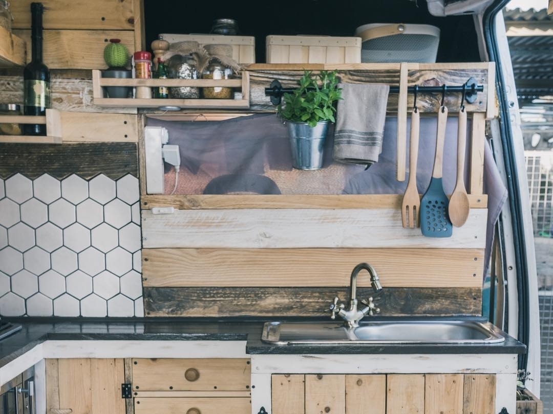 ve kitchen5.jpg