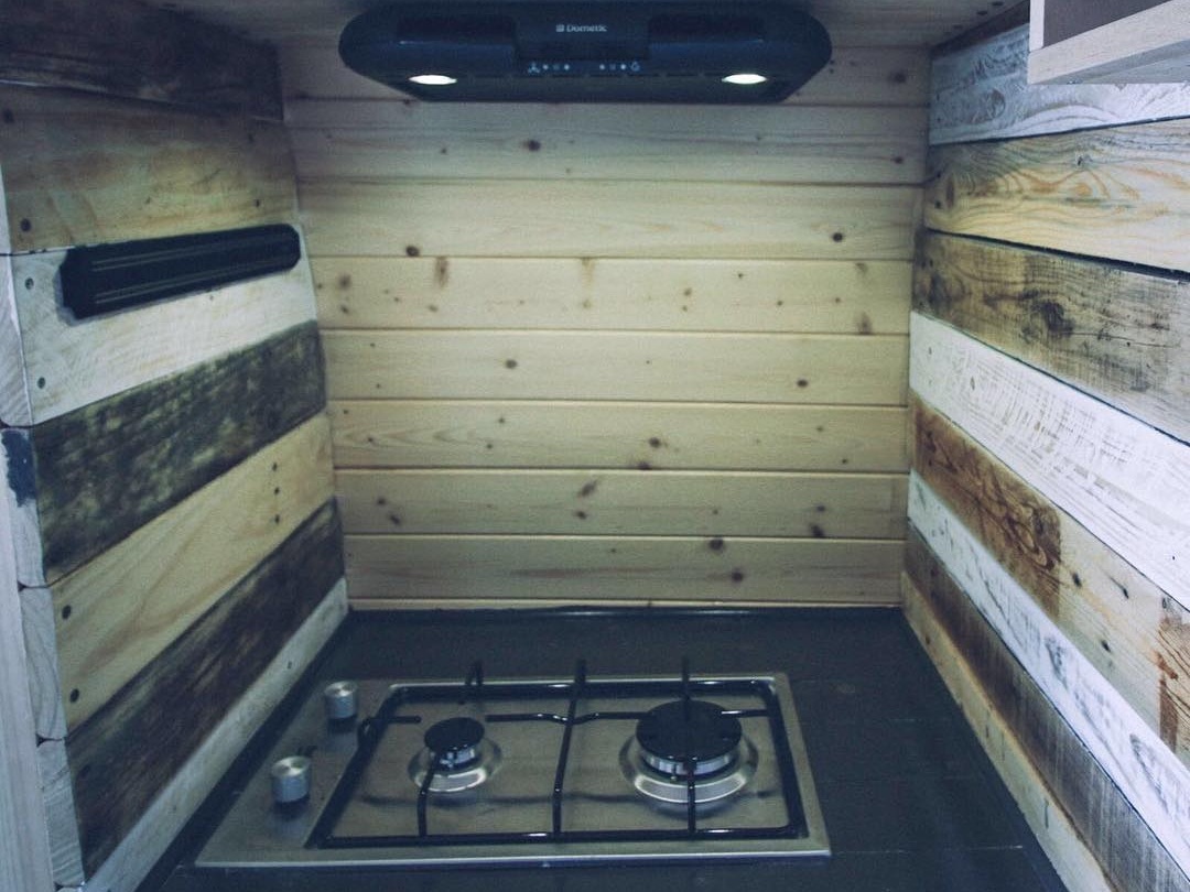 ve kitchen7.jpg