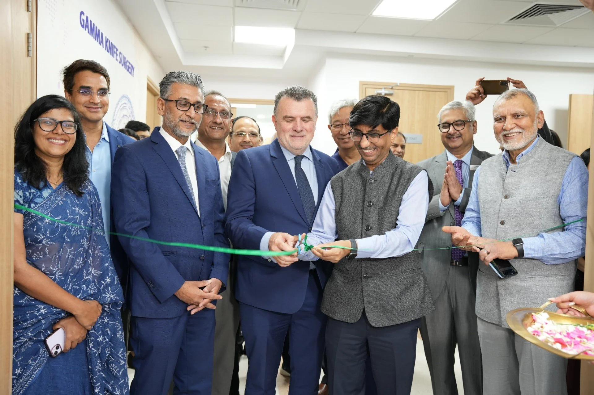 Fortis Memorial, unveils South Asia's First Gamma Knife Esprit