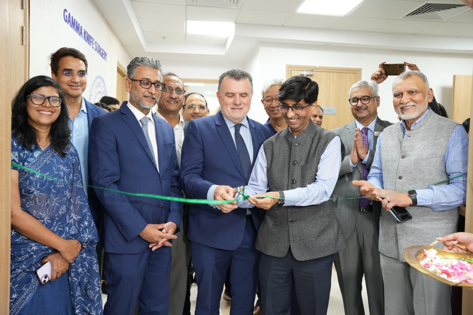 Fortis Memorial Research Institute, unveils South Asia's First Gamma Knife Esprit