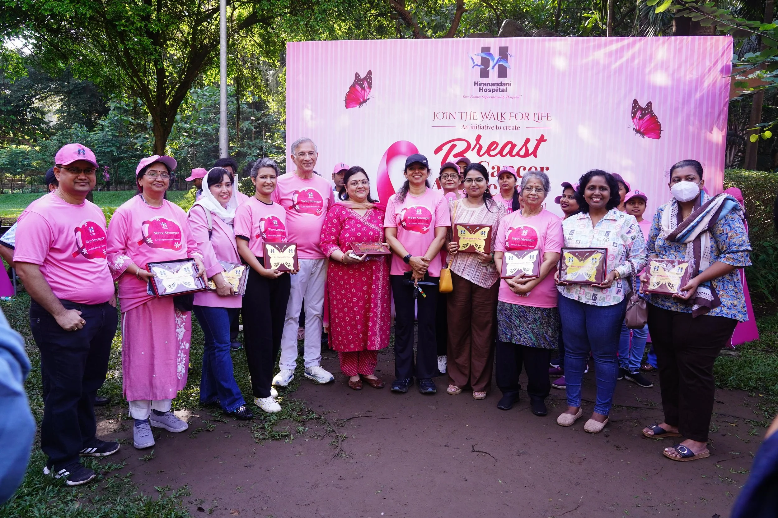 Powai Walks for a Cause: Dr. L H Hiranandani Hospital, Powai Leads Walkathon to Promote Early Detection of Breast Cancer