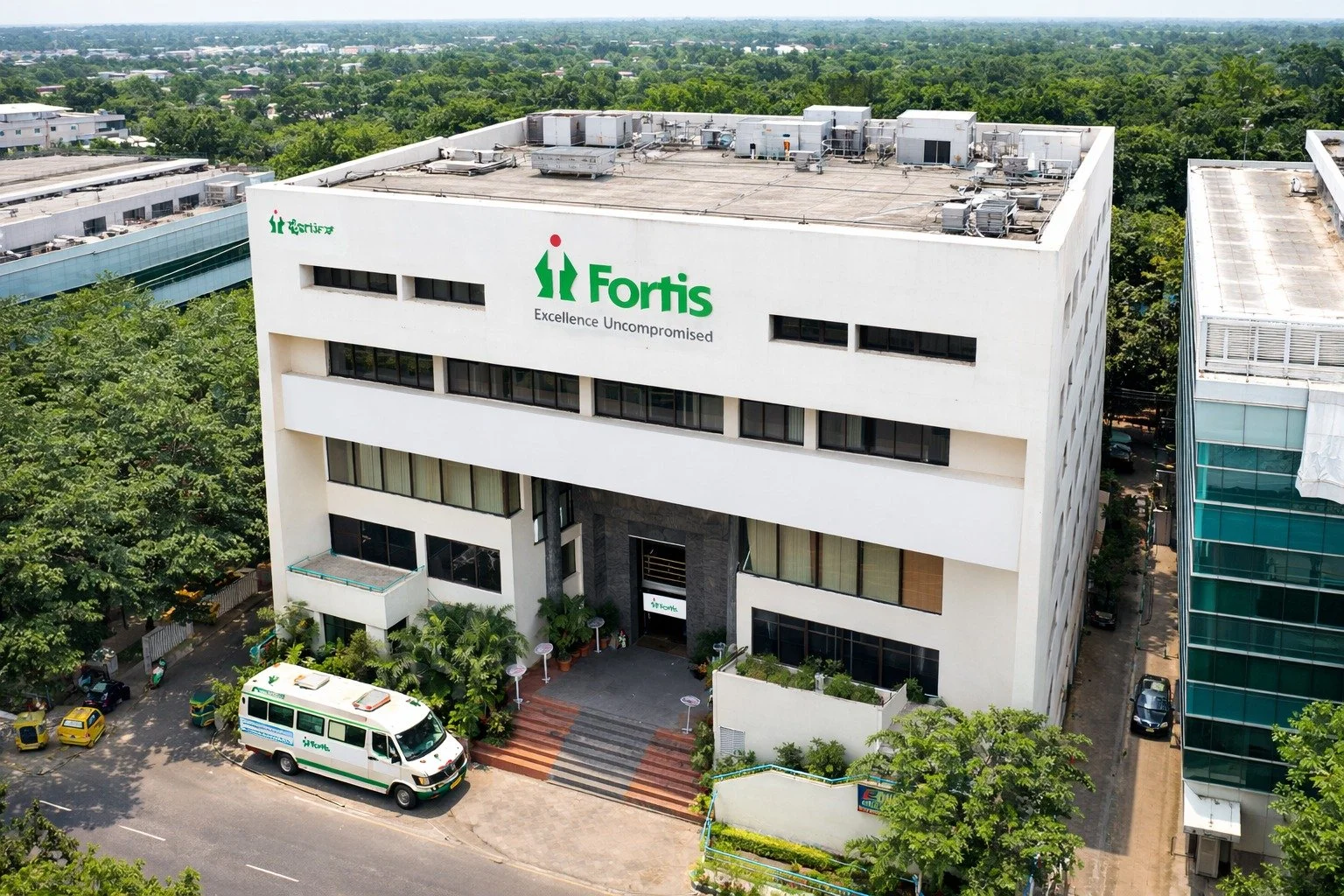 Fortis Cunningham Road Crosses 300 Robot-Assisted Surgeries Milestone