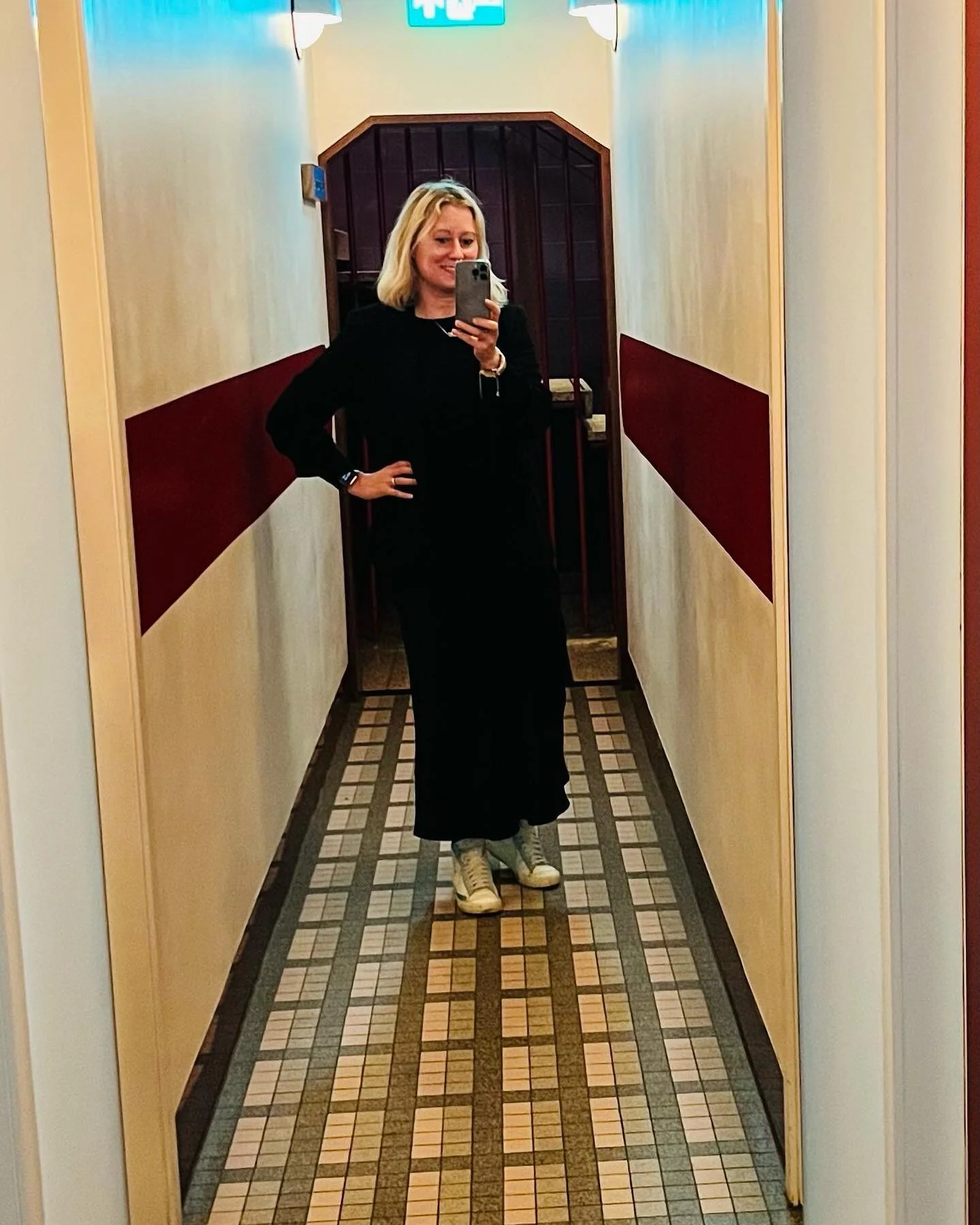 Hello, it’s Nichola here (the other half of Working Wonder) and I wanted to share and CELEBRATE OUR SMALL WINS of the week ๐
For me this week has all been about mixing up our usual work routine and finding different environments to work in. D