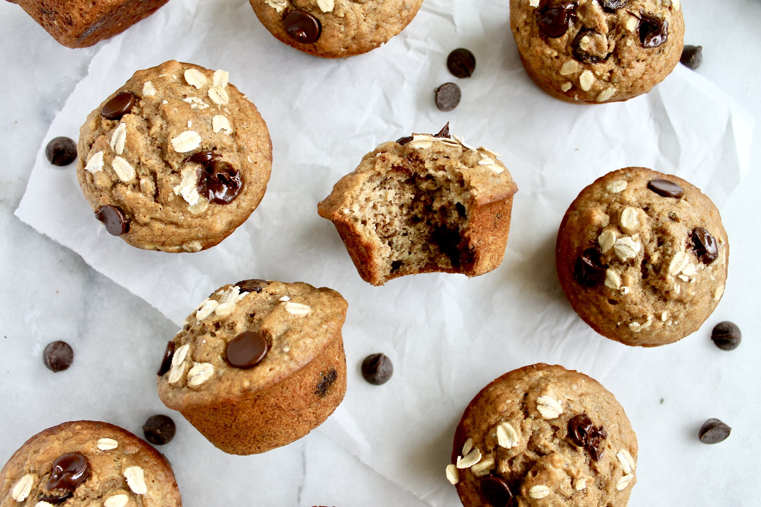 whole grain banana chocolate chip chia muffins — Honey Street